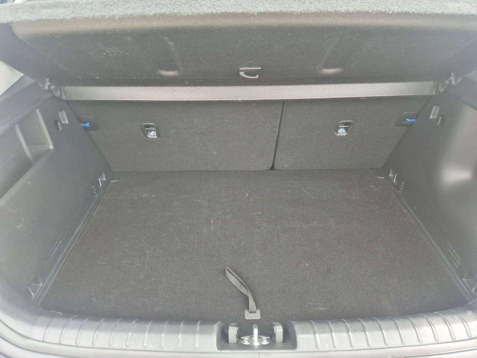 Kia Stonic 1.2i Core ISG / Carplay / Camera / Navigation / Garantie 12 mois