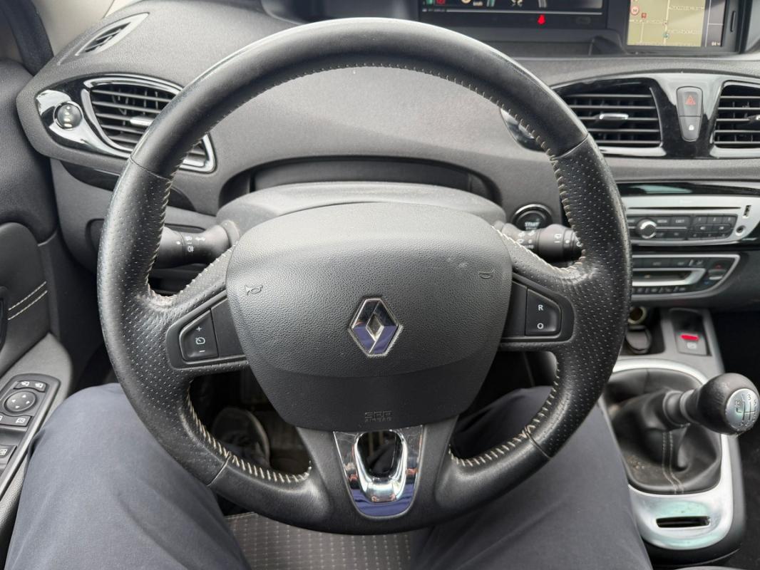 Renault Scenic 3 PHASE SUIVI EMBRAYAGE ET DISTRIBUTION FAIT EN MARS 2026 PAIEMENT 4/10 FOIS