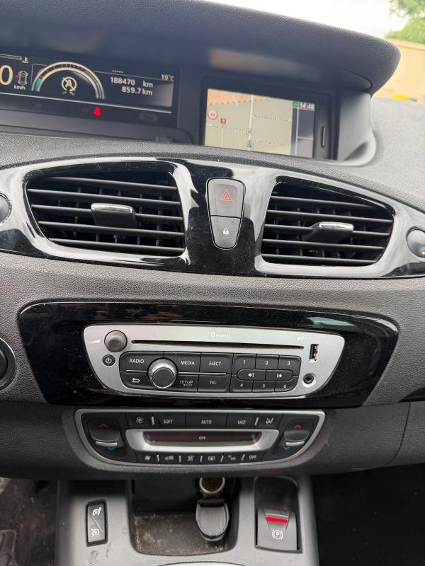 Renault Scenic 3 PHASE SUIVI EMBRAYAGE ET DISTRIBUTION FAIT EN MARS 2026 PAIEMENT 4/10 FOIS