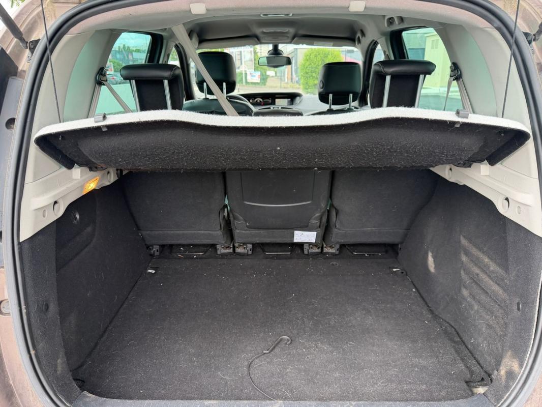Renault Scenic 3 PHASE SUIVI EMBRAYAGE ET DISTRIBUTION FAIT EN MARS 2026 PAIEMENT 4/10 FOIS
