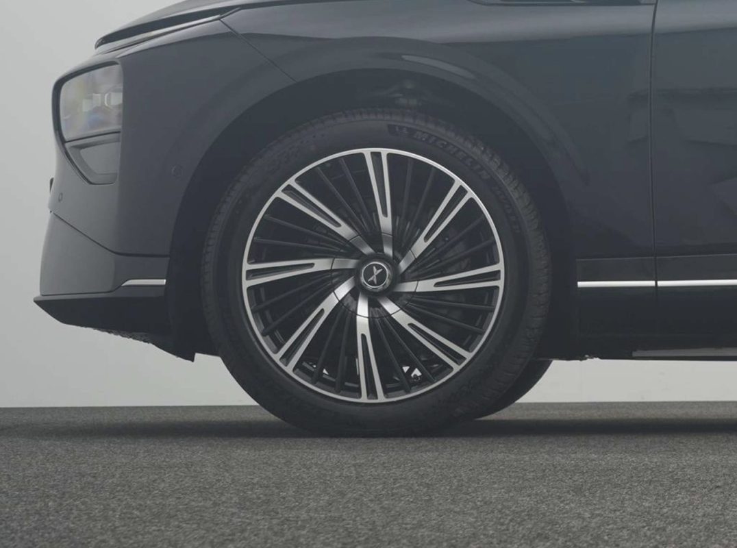Xpeng G9 BLACK EDITION 93.1 KWH 575ch PERFORMANCE