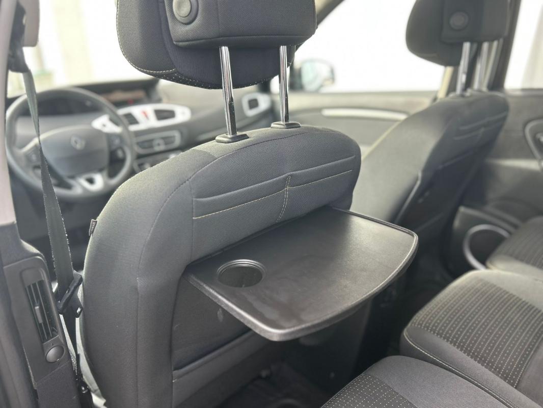 Renault Scenic III Grand Business 2.0 ESSENCE 7 PLACES