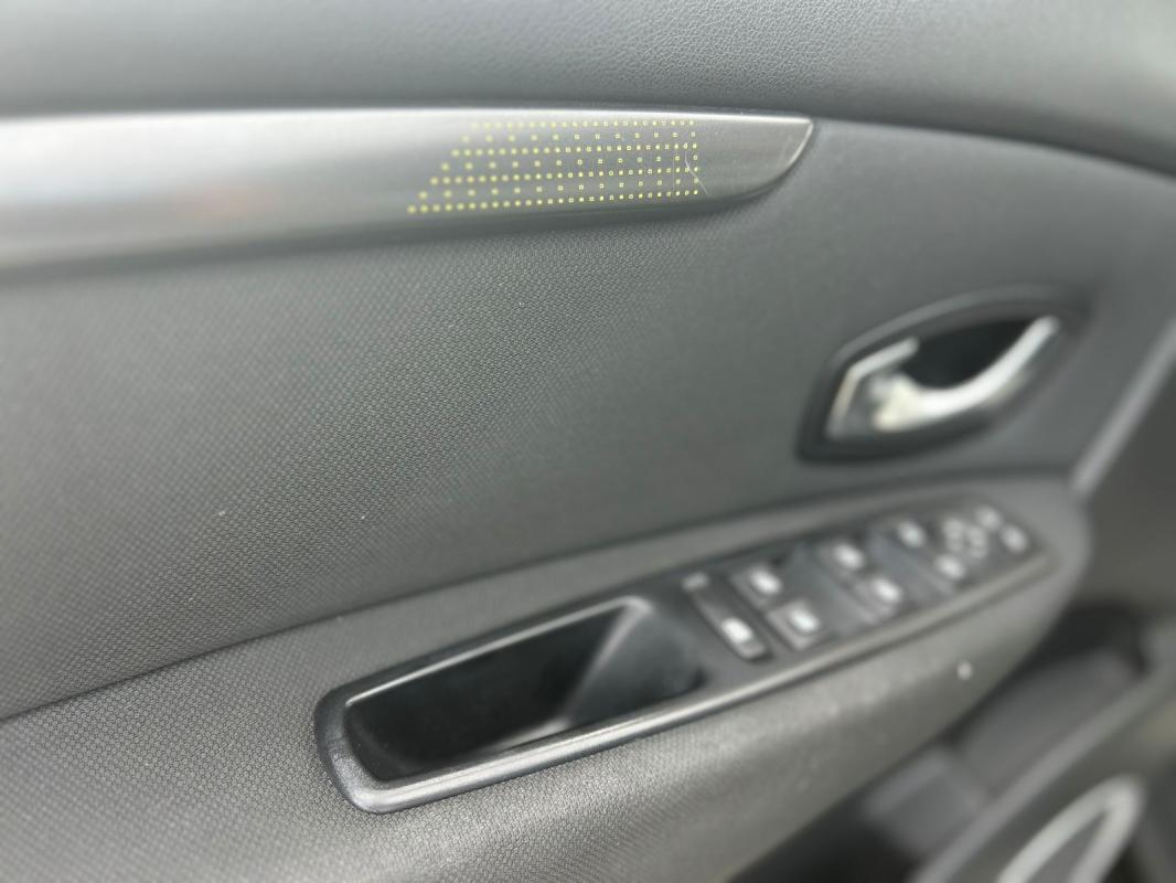 Renault Scenic III Grand Business 2.0 ESSENCE 7 PLACES
