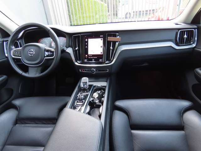 Volvo V60 V60 2.0 B3 MHEV Inscription Geartronic MILD HYBRID
