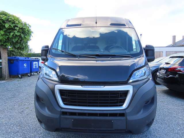 Peugeot Boxer 2.0 BlueHDi L2H2 Premium Pack S/S