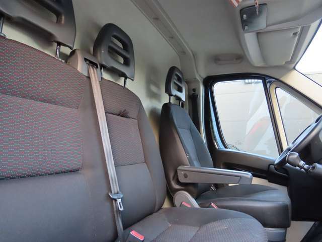 Peugeot Boxer 2.0 BlueHDi L2H2 Premium Pack S/S
