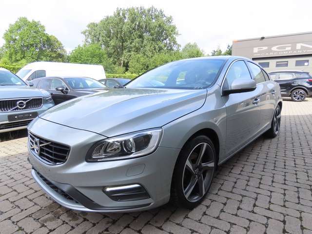 Volvo S60 S60 2.0 D2 Momentum R-Design