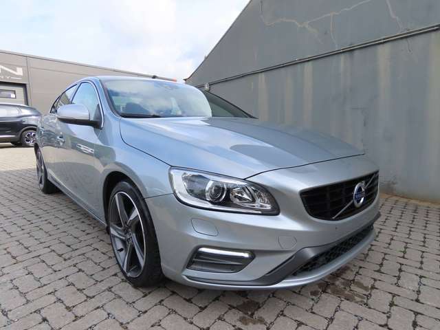 Volvo S60 S60 2.0 D2 Momentum R-Design