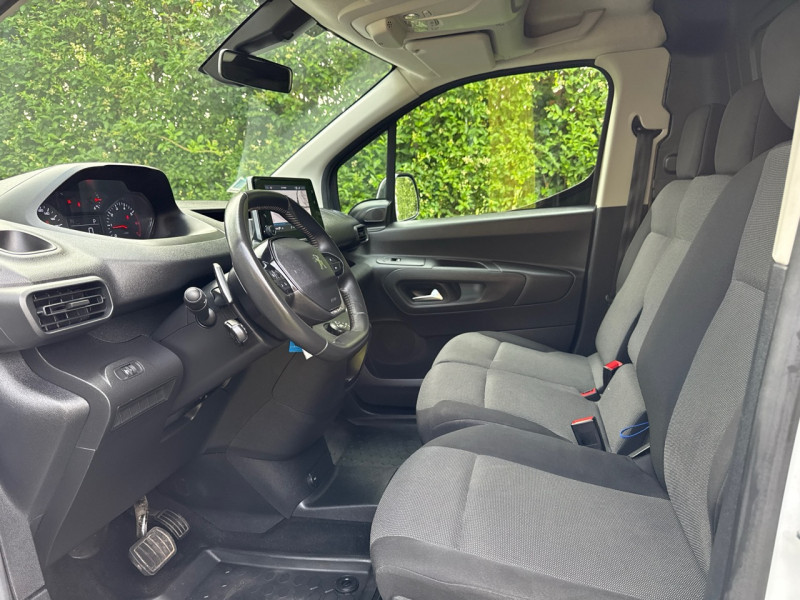 Peugeot PARTNER HDI 130CH EAT8 PACK PREMIUM CONNECT * 2023 * 1ERE MAIN