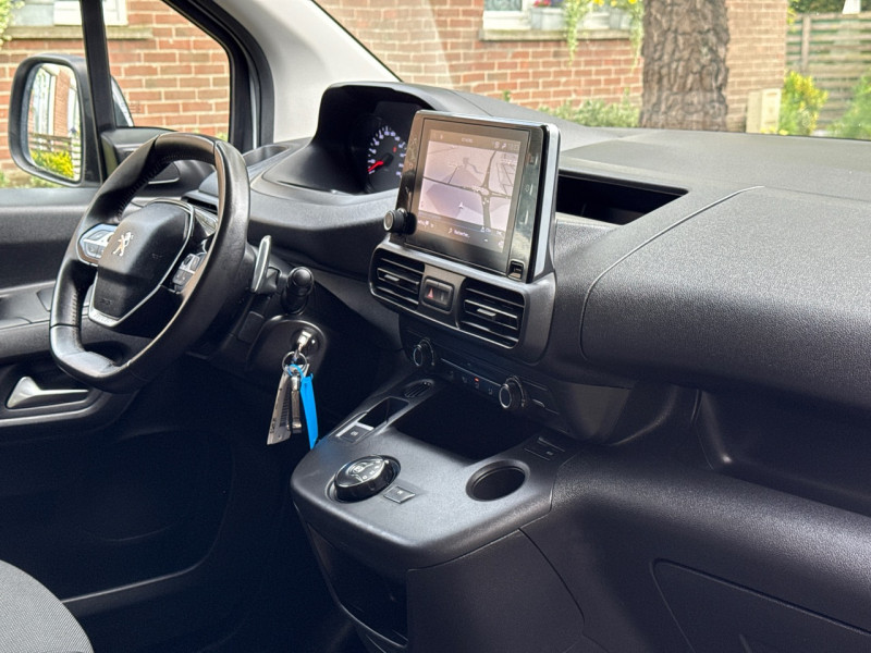 Peugeot PARTNER HDI 130CH EAT8 PACK PREMIUM CONNECT * 2023 * 1ERE MAIN