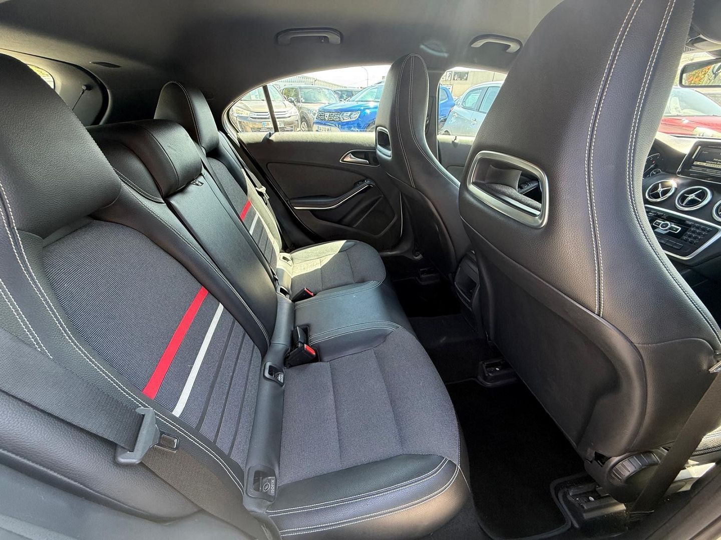 Mercedes-Benz CLASSE B 180 122CH SENSATION 7G-DCT