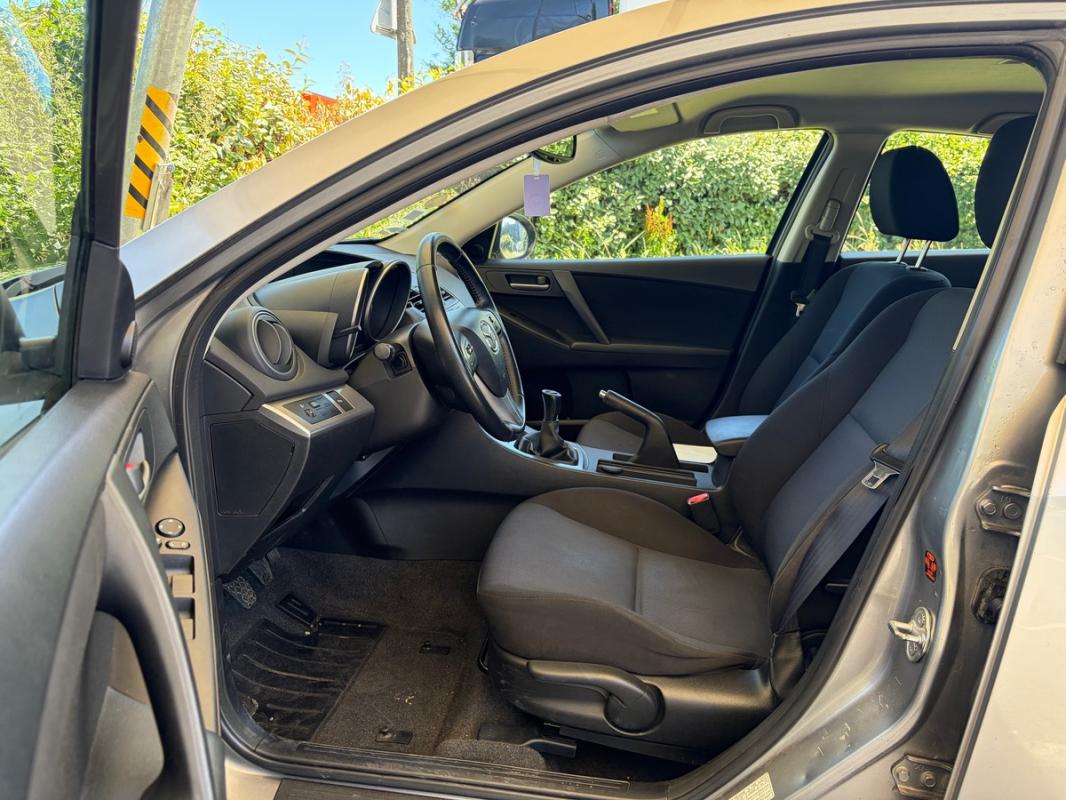 Mazda 3 1.6L MZ-CD ELEGANCE 144Km Radar Régulateur PAYEMENT EN Fois