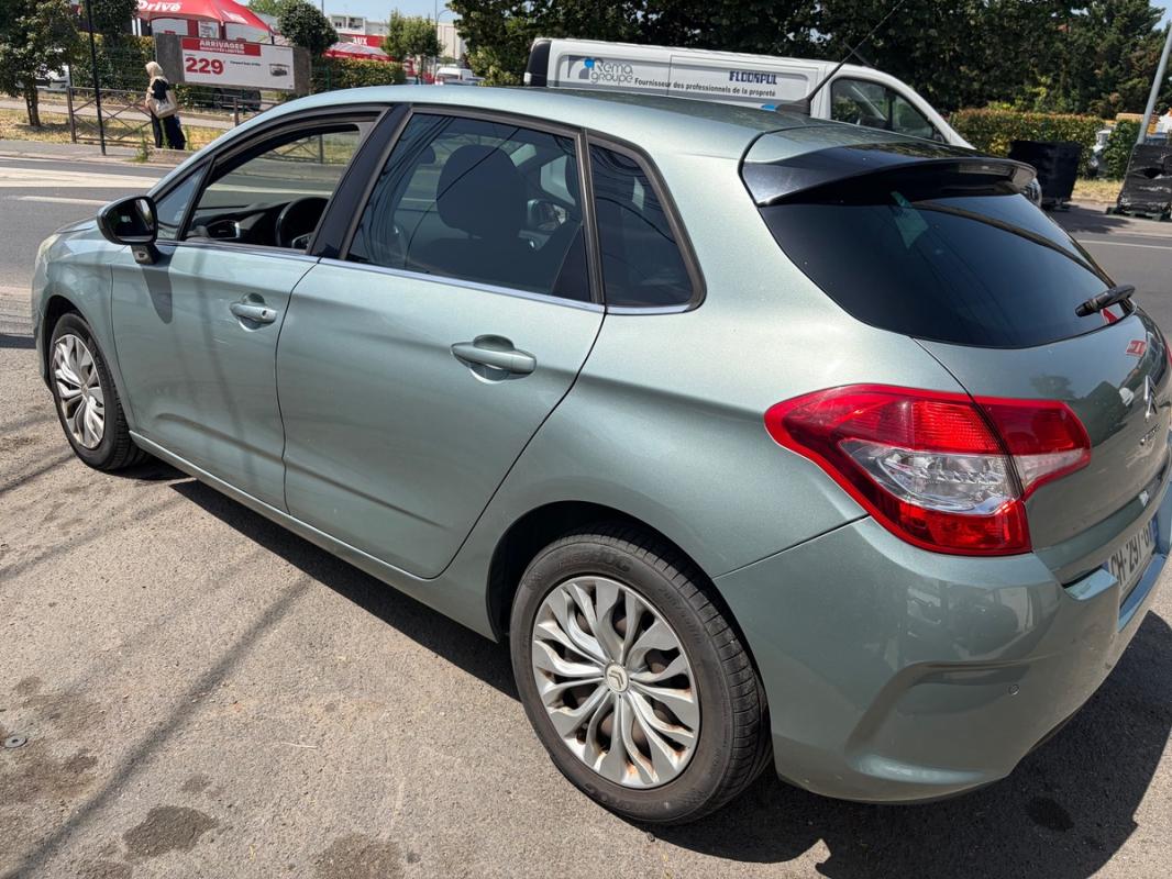 Citroen C4 1.6l HDI 169km Carnets D entretien Bluetooth Radar Régulateur USB AUX PAYEMENT EN 3Fois