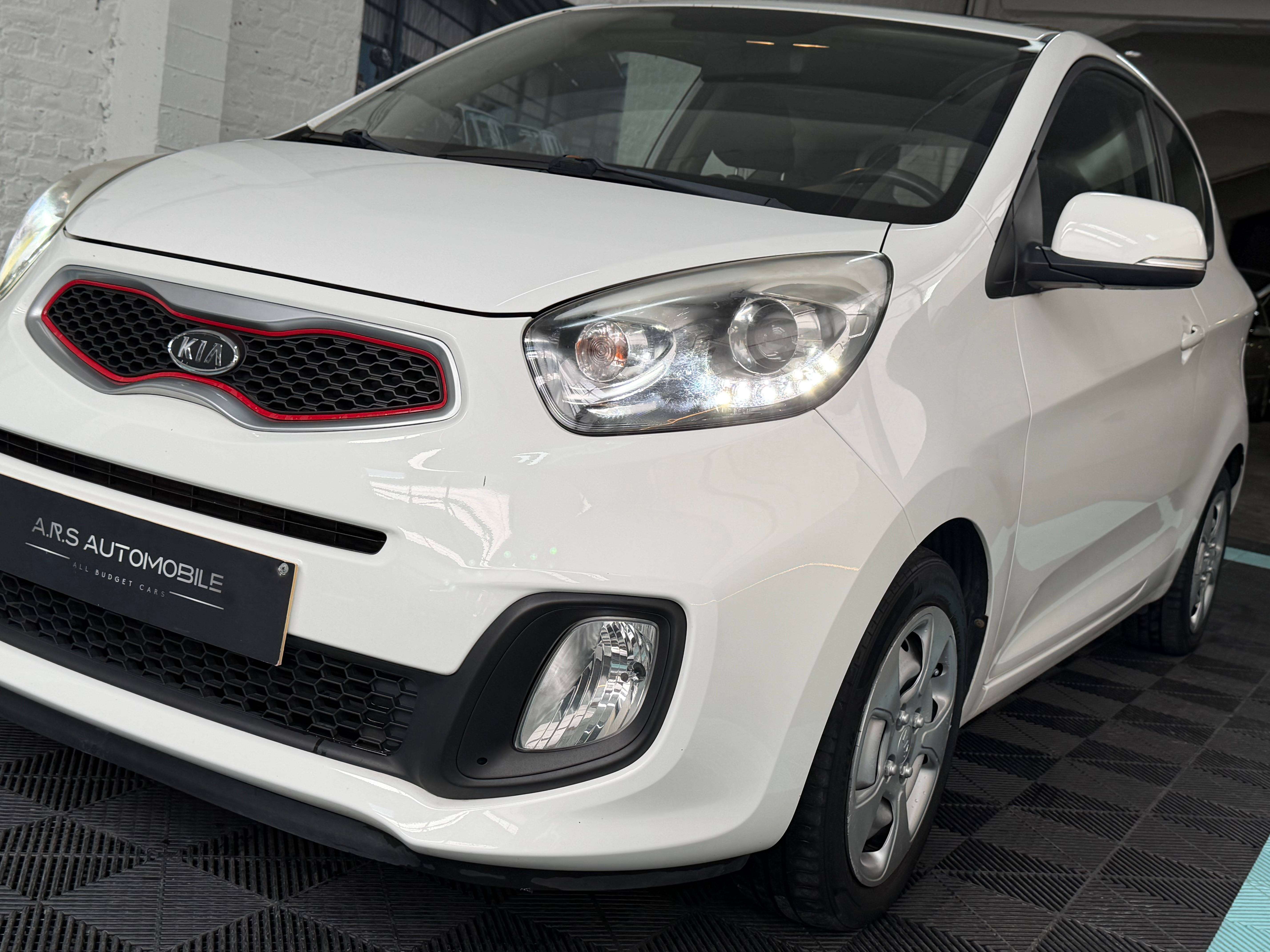 Kia Picanto 1.0i - Toit ouvrant - Tres belle etat - Garantie 12mois