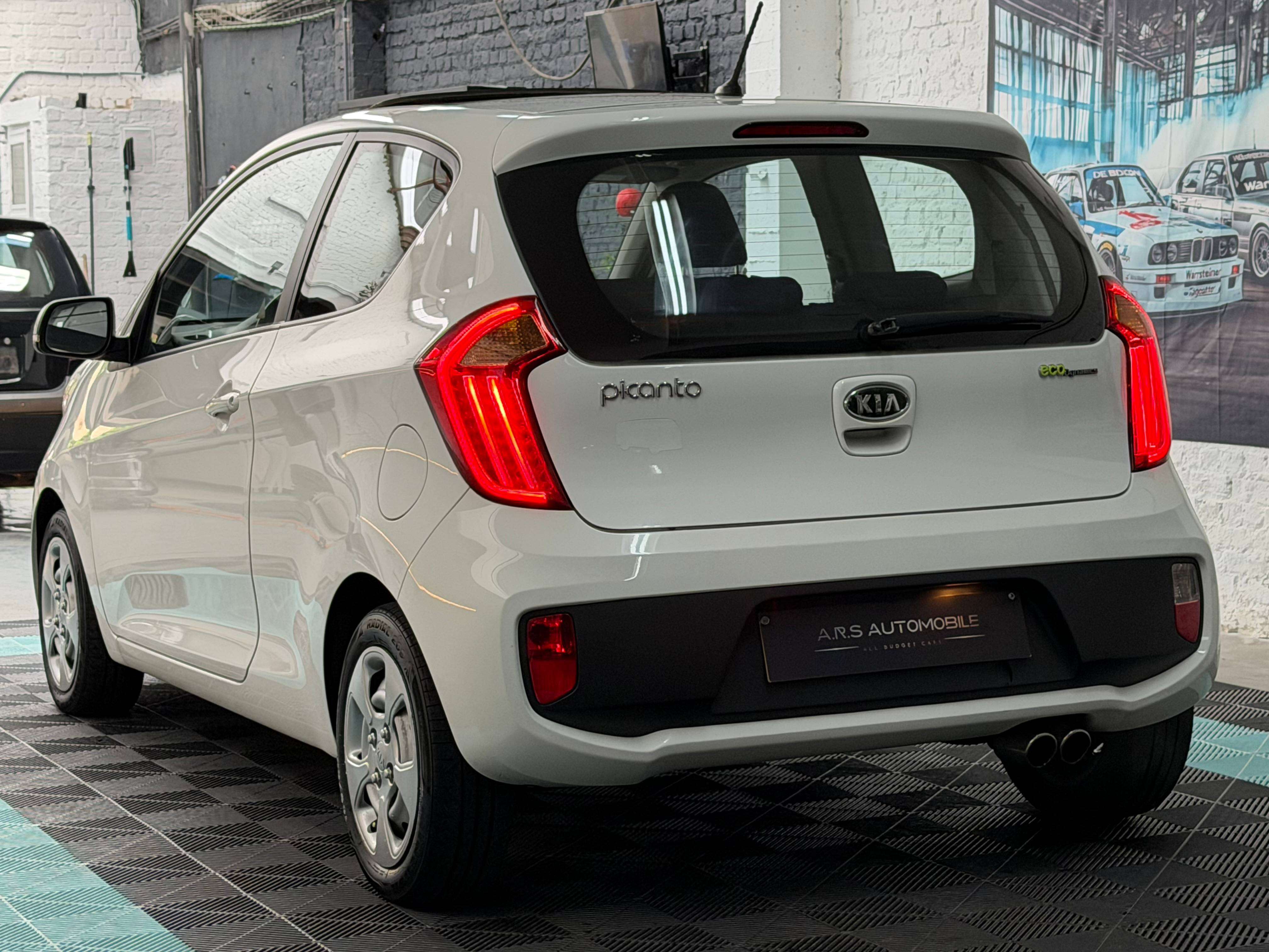 Kia Picanto 1.0i - Toit ouvrant - Tres belle etat - Garantie 12mois
