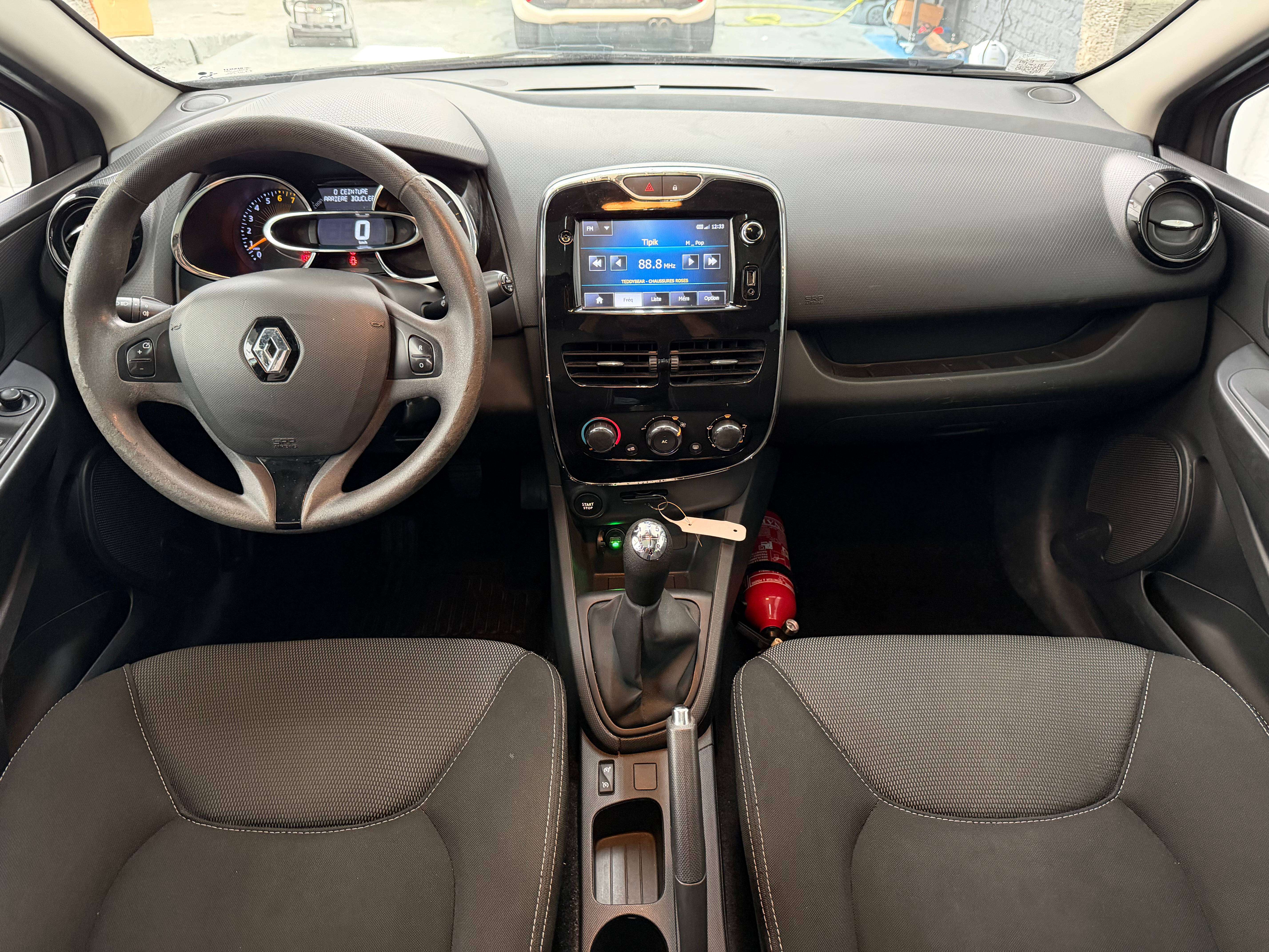 Renault Clio 1.2i Toit Panoramique - Led - Airco - Gps - Garantie 12mois