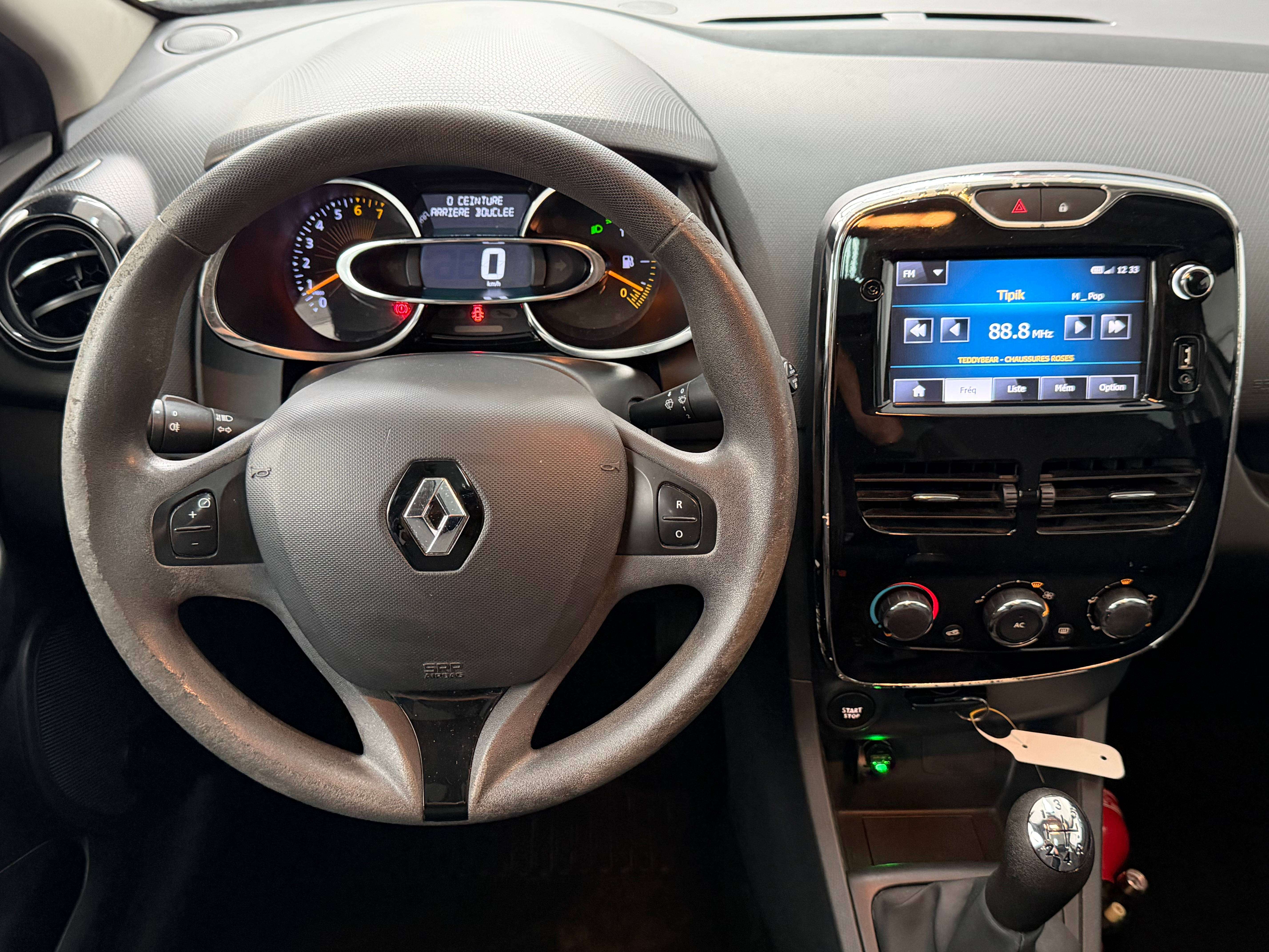 Renault Clio 1.2i Toit Panoramique - Led - Airco - Gps - Garantie 12mois