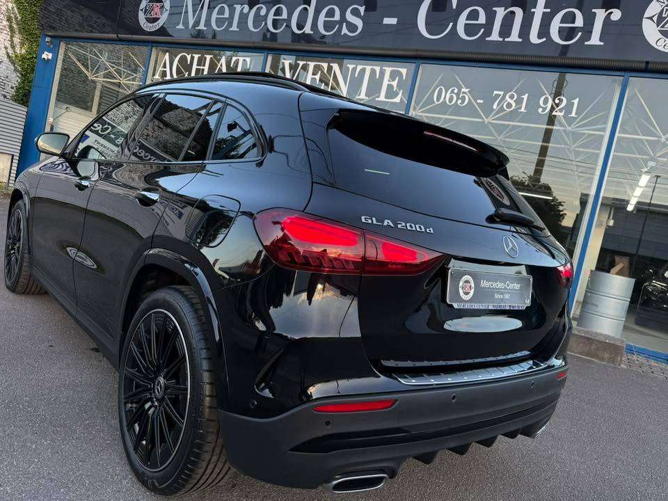 Mercedes-Benz GLA 200 D 8G-DCT * PACK AMG + NIGHT * PANORAMIQUE *