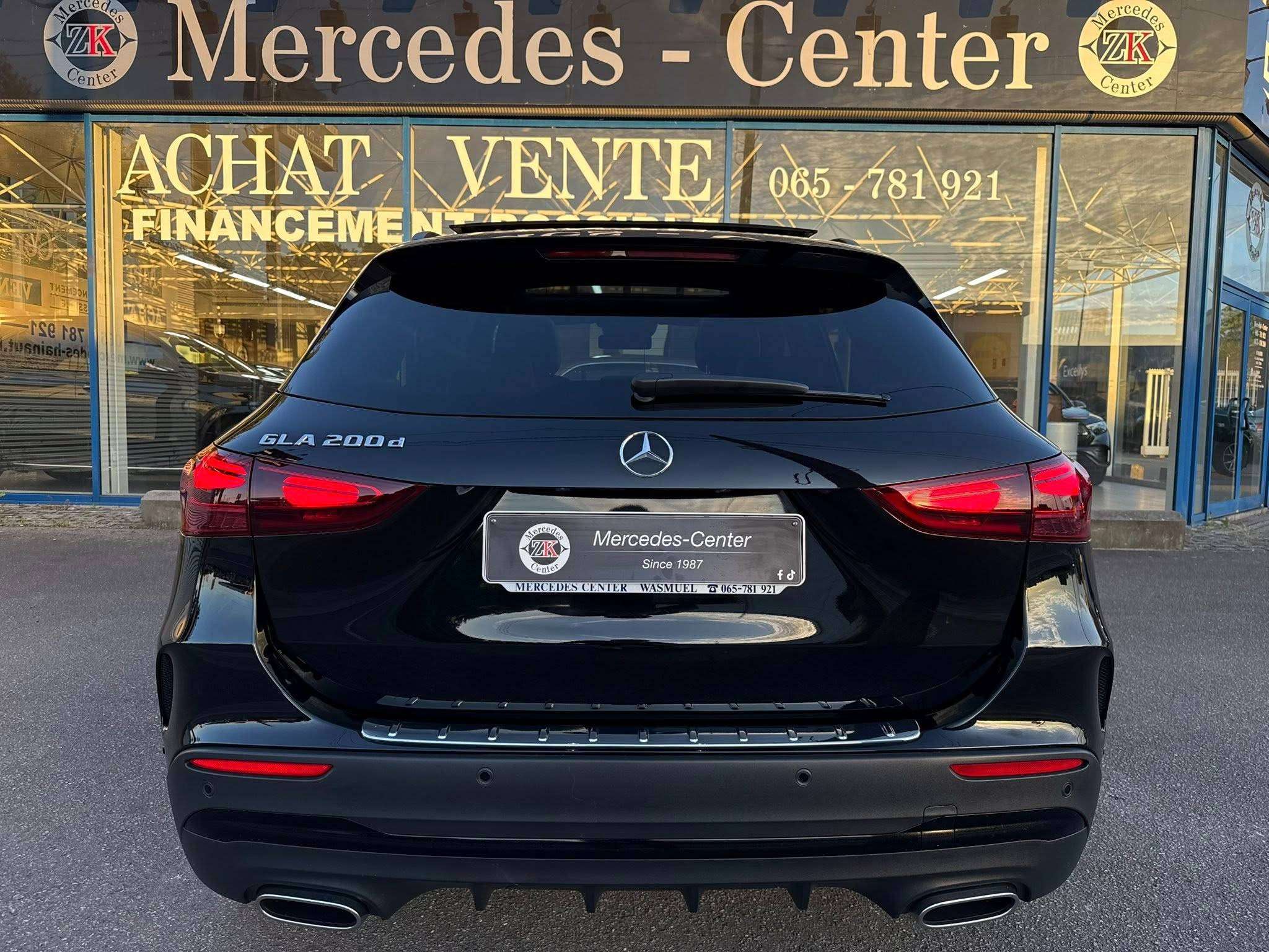 Mercedes-Benz GLA 200 D 8G-DCT * PACK AMG + NIGHT * PANORAMIQUE *
