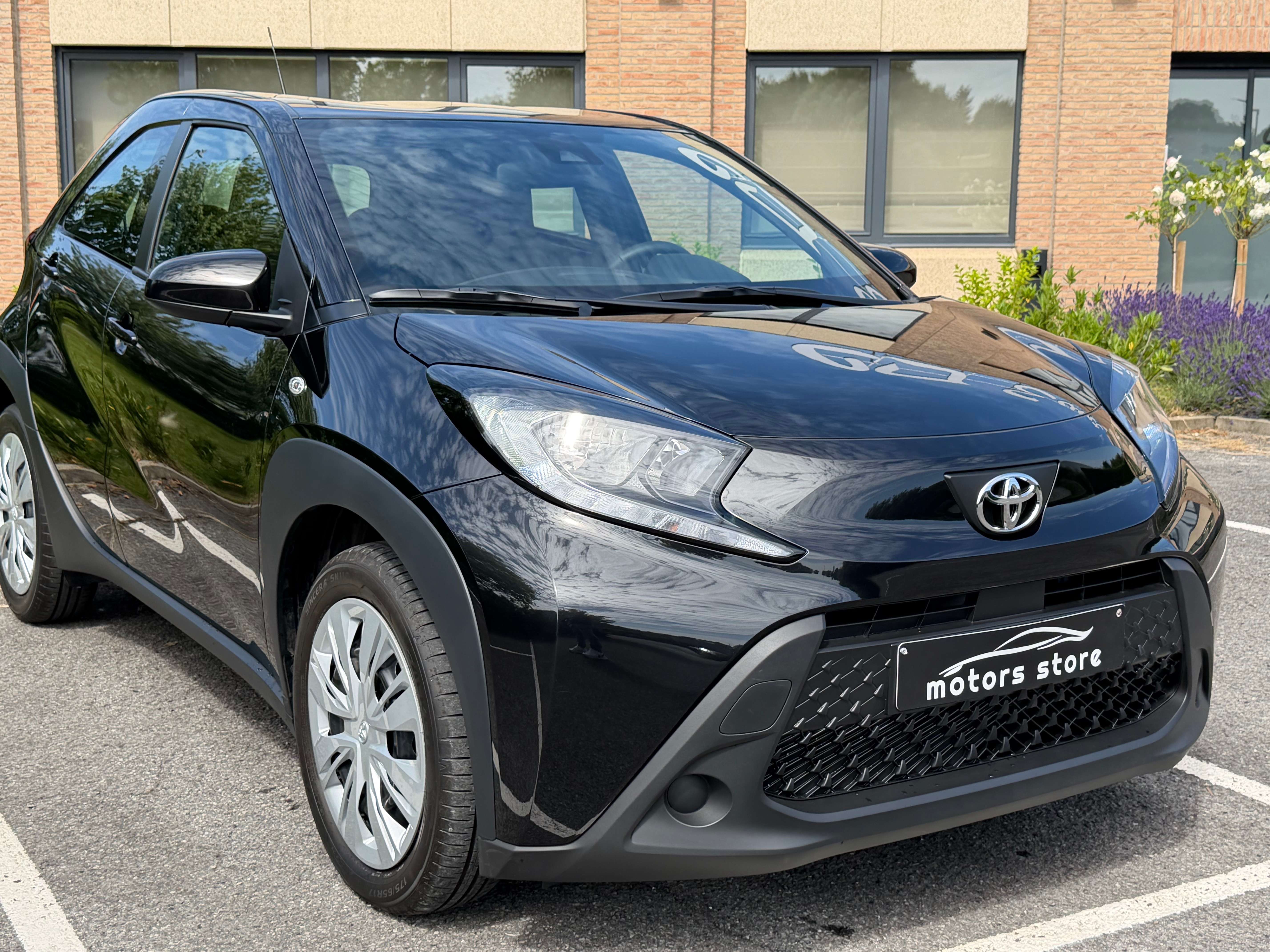 Toyota Aygo X 1.0 ESS/PLAY/ AUTOMATIQUE//3000KM//GARANTIE