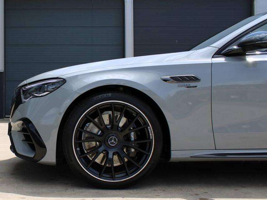 Mercedes-Benz E 53 AMG Hybrid 4-Matic Edition 1-CARBON-HYPERSCREEN-PERFORMANCE-PANO-HUD-BURM-ACC