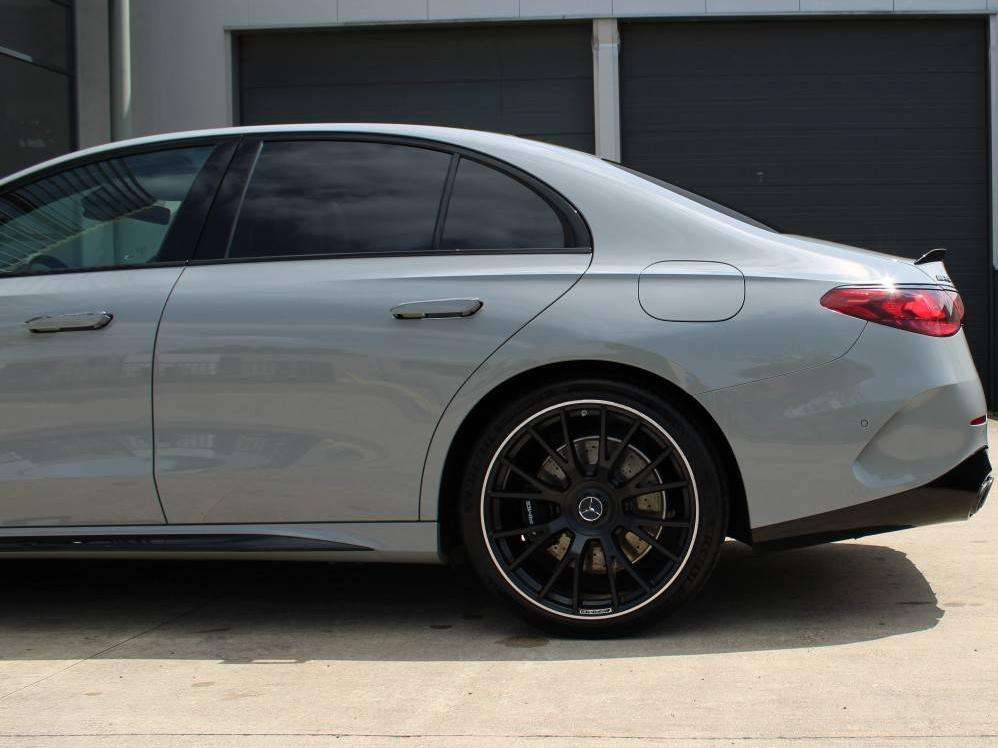 Mercedes-Benz E 53 AMG Hybrid 4-Matic Edition 1-CARBON-HYPERSCREEN-PERFORMANCE-PANO-HUD-BURM-ACC