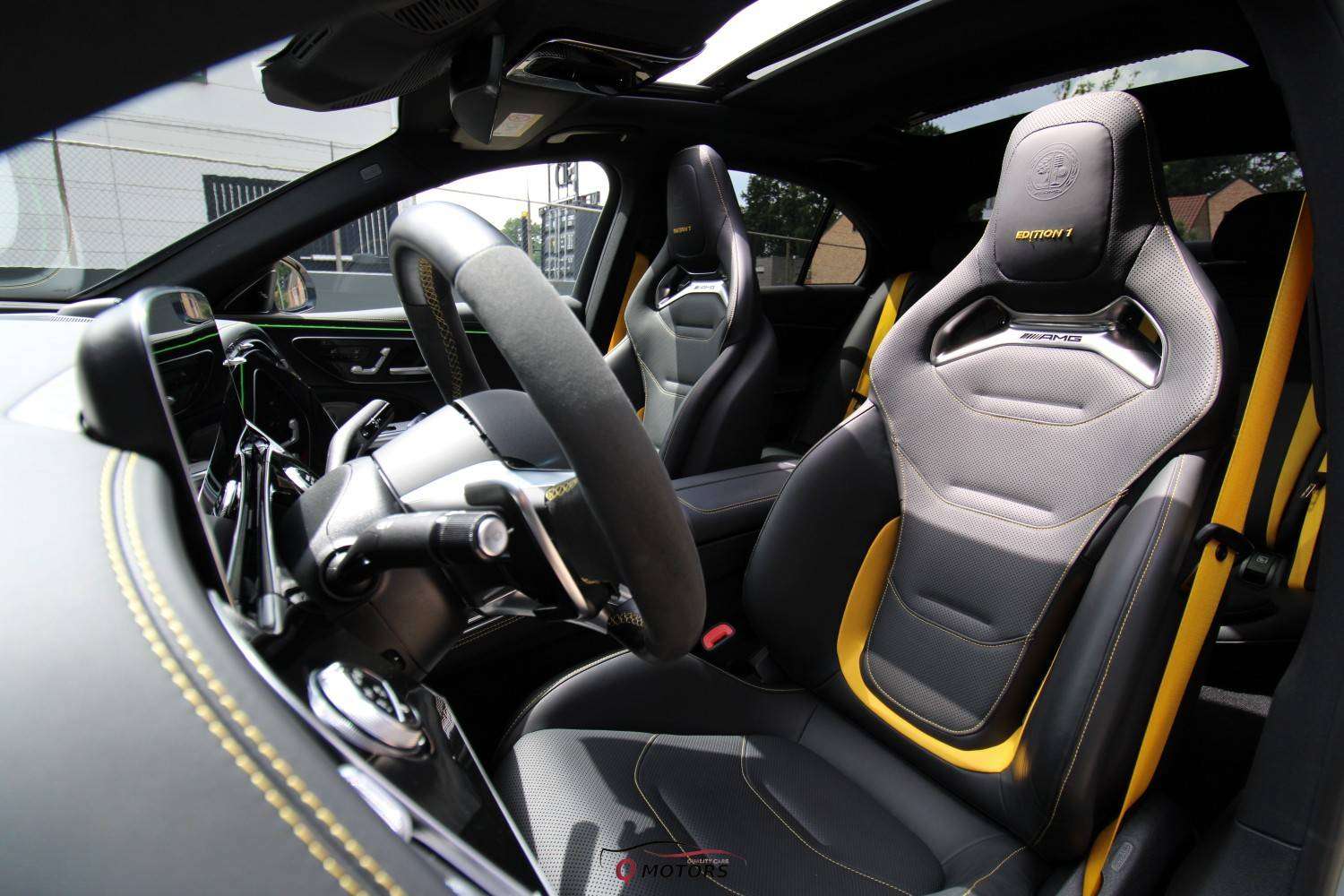 Mercedes-Benz E 53 AMG Hybrid 4-Matic Edition 1-CARBON-HYPERSCREEN-PERFORMANCE-PANO-HUD-BURM-ACC