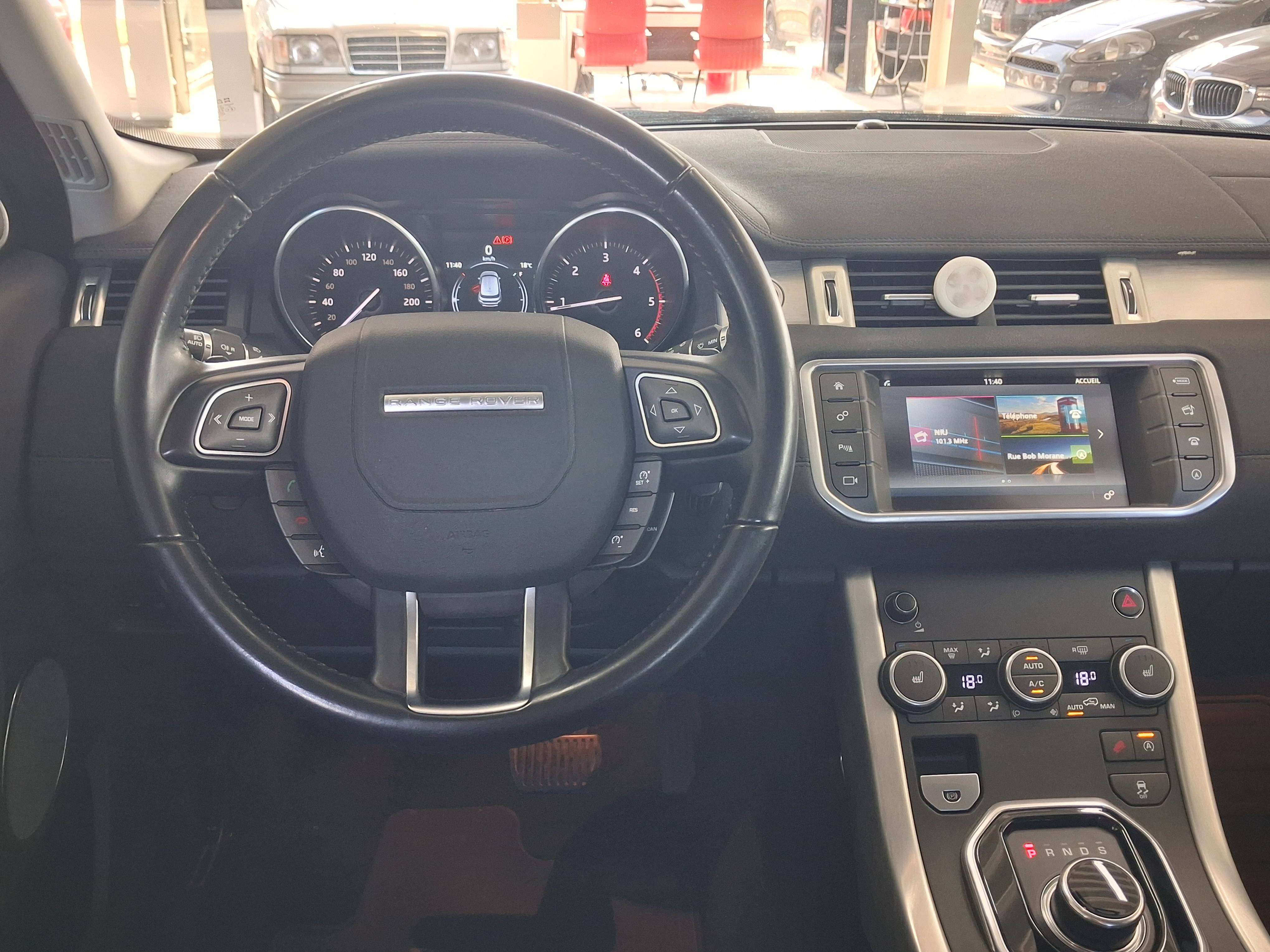 Land Rover Range Rover Evoque Evoque 2.0 TD4 4WD SE / CAMERA/PALETTE F1/NAVI/CUIR/GARANTIE