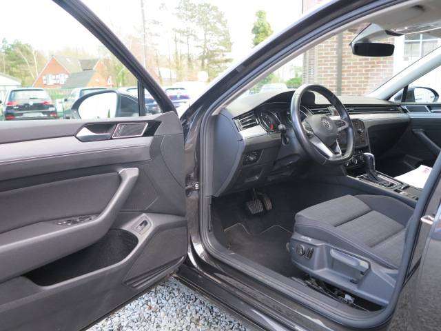 Volkswagen Passat Variant SW 1.6 TDi  DSG+PANORAMISCH DAK + IN PROMO!