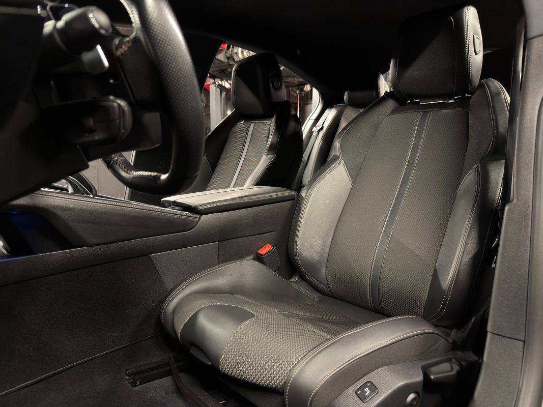 Peugeot 508 II ALLURE / BERLINE 1.2 TURBO 130 Cv BOITE AUTO EAT8 VIRTUAL COCKPIT - GARANTIE 1 AN