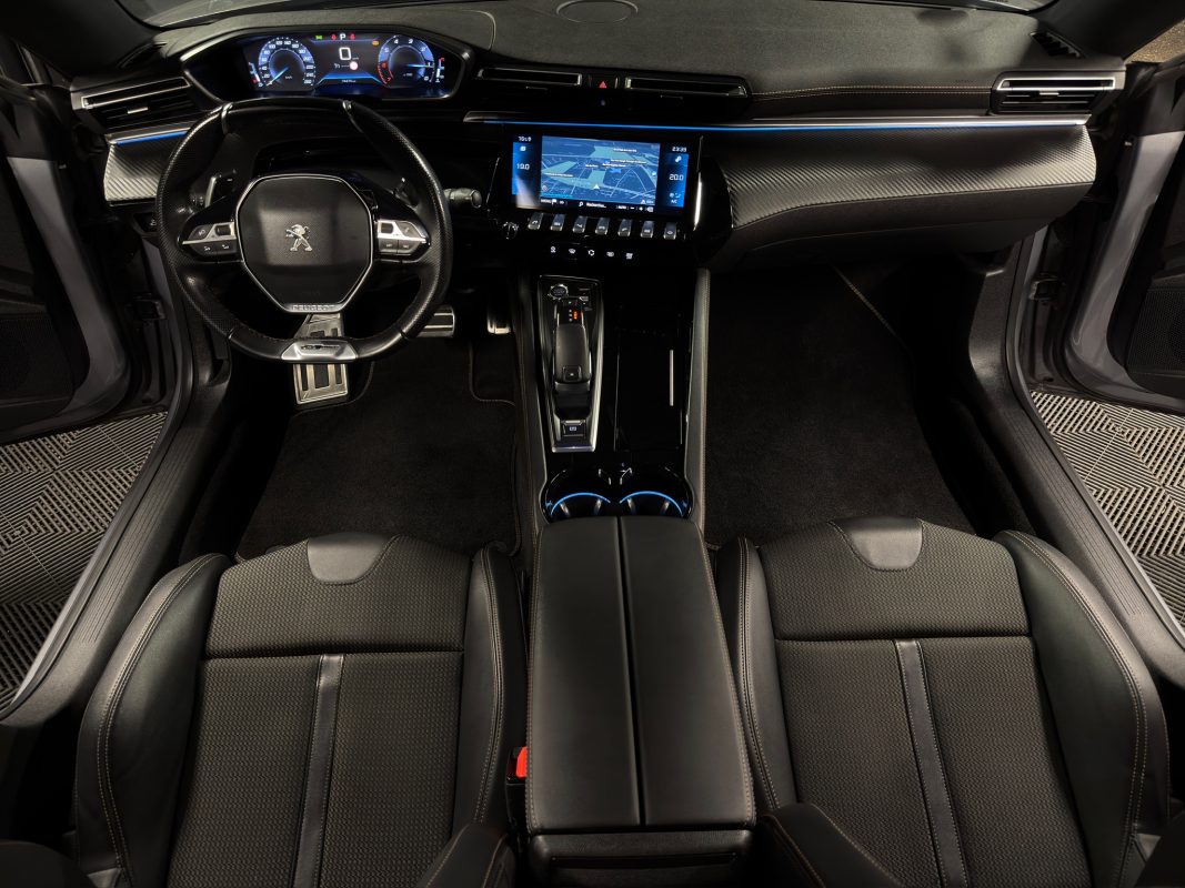 Peugeot 508 II ALLURE / BERLINE 1.2 TURBO 130 Cv BOITE AUTO EAT8 VIRTUAL COCKPIT - GARANTIE 1 AN