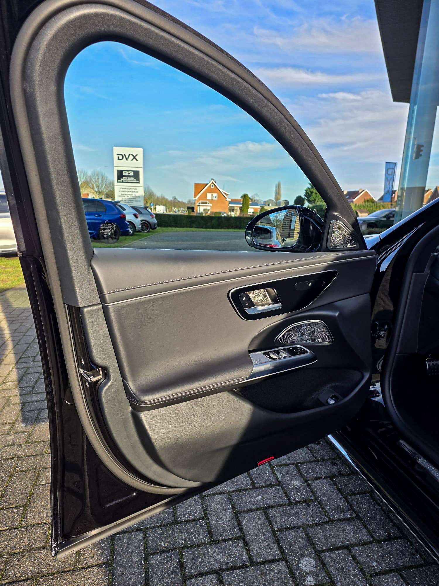 Mercedes-Benz E 200 Hybrid AMG Adv/Burmester/Camera/Keyless/20m Gar