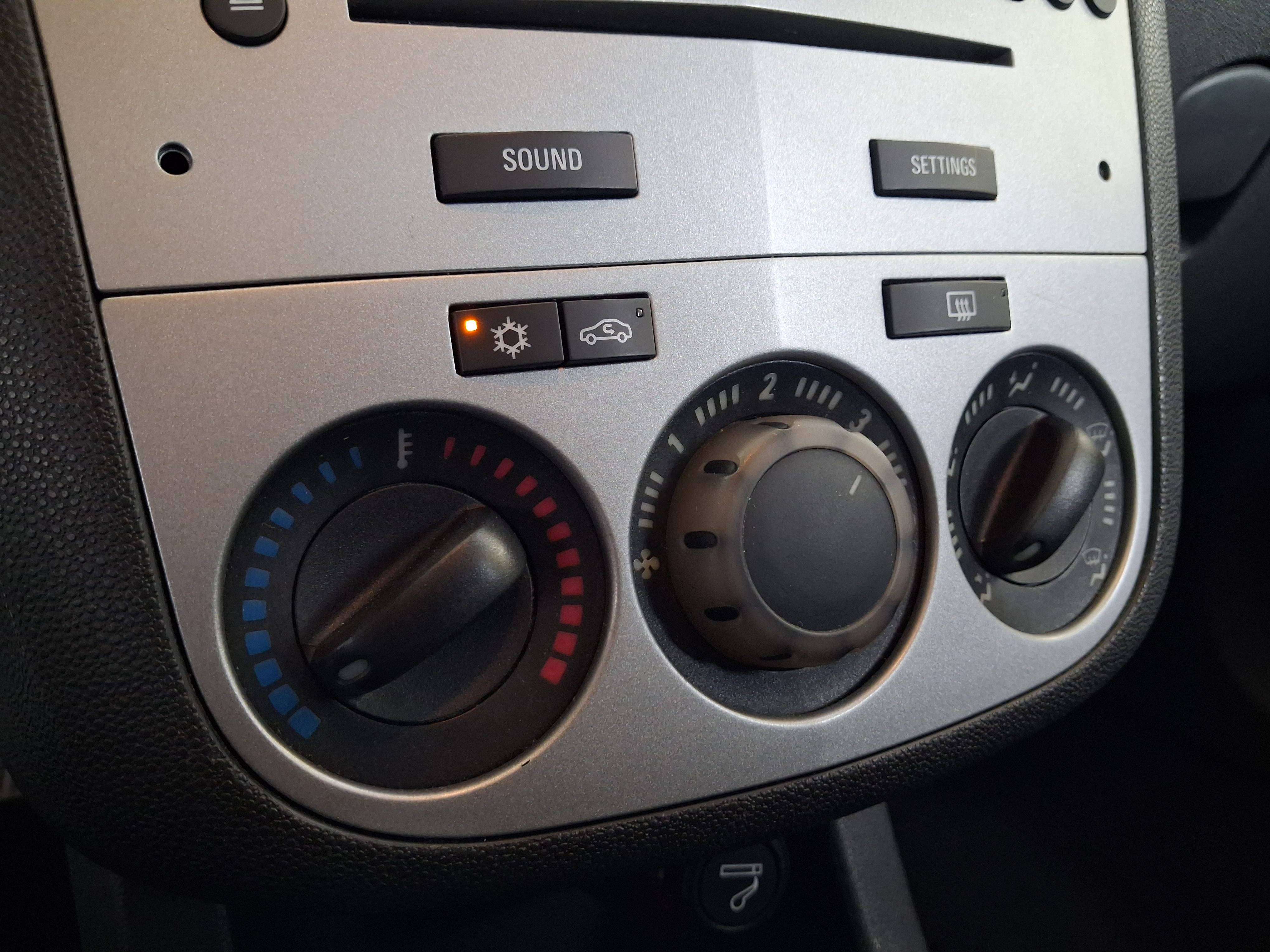 Opel Corsa Corsa 1.0i / 150 EME / CRUISE / RADIO CD / JANTES