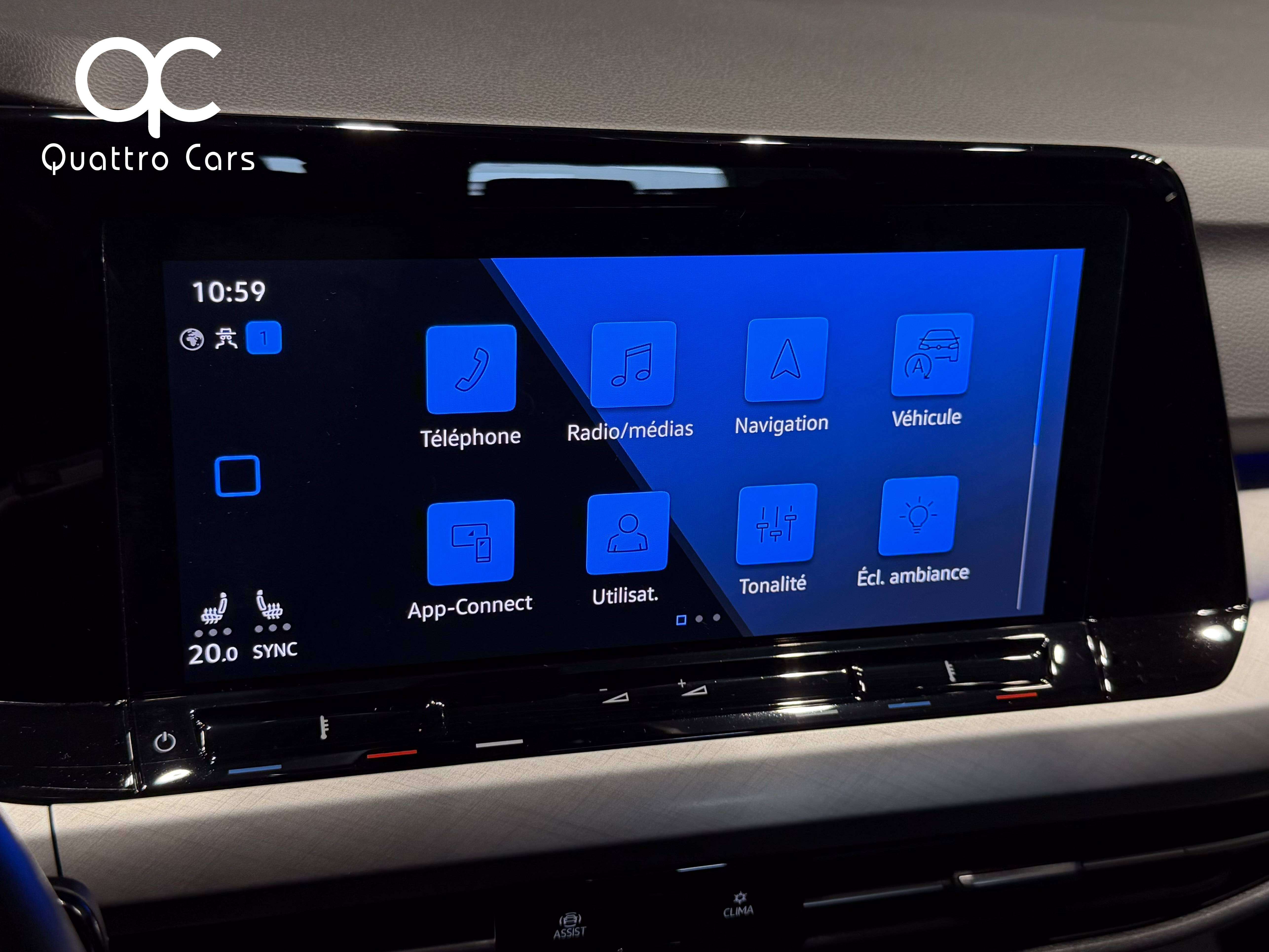 Volkswagen Golf 1.0 TSI / 1e main / Gps / Car play / Led / Sièges chauffants
