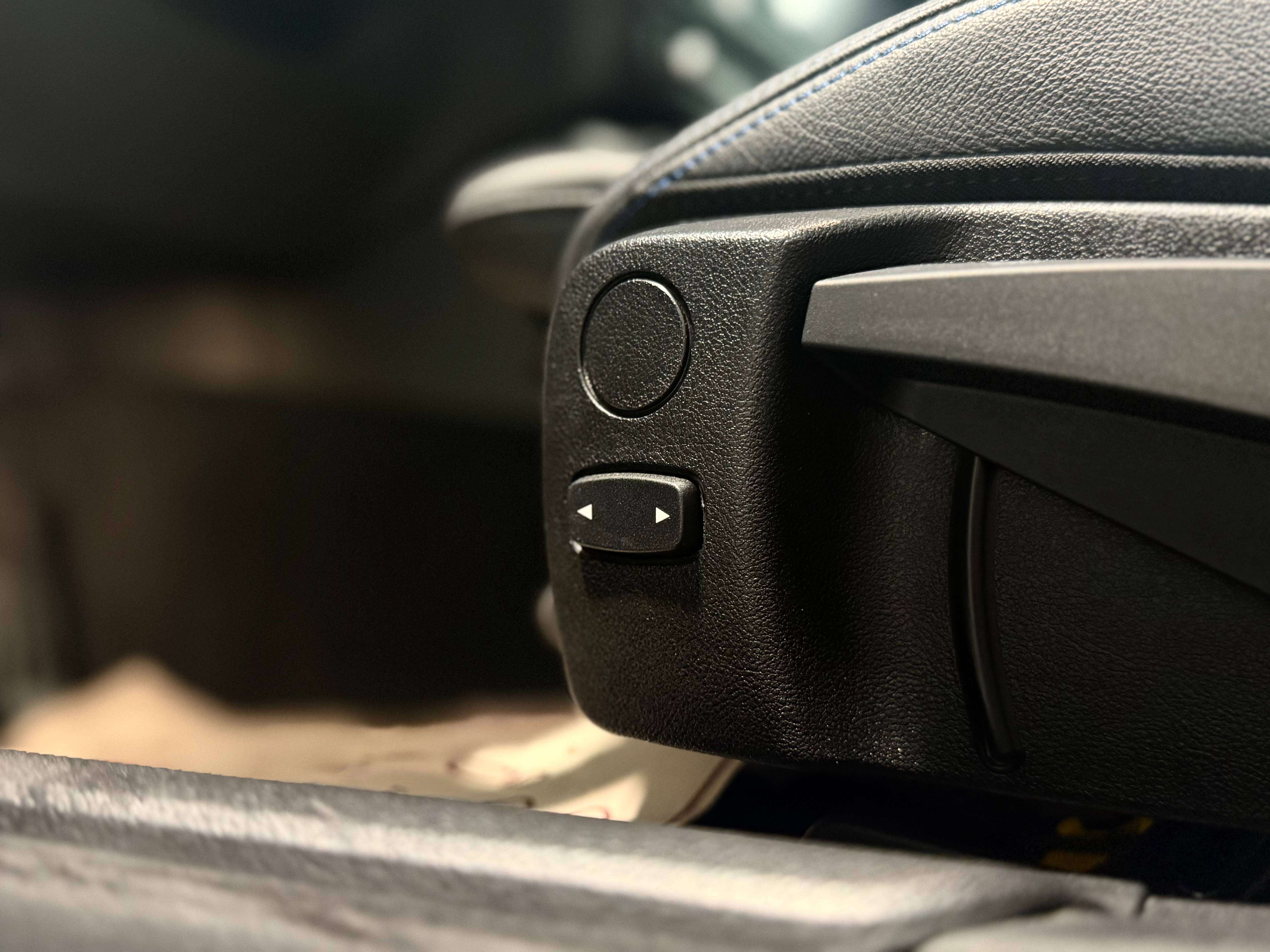 BMW 318 iA, PACK M, Apple Car-Play, Capteurs AV/AR, LED