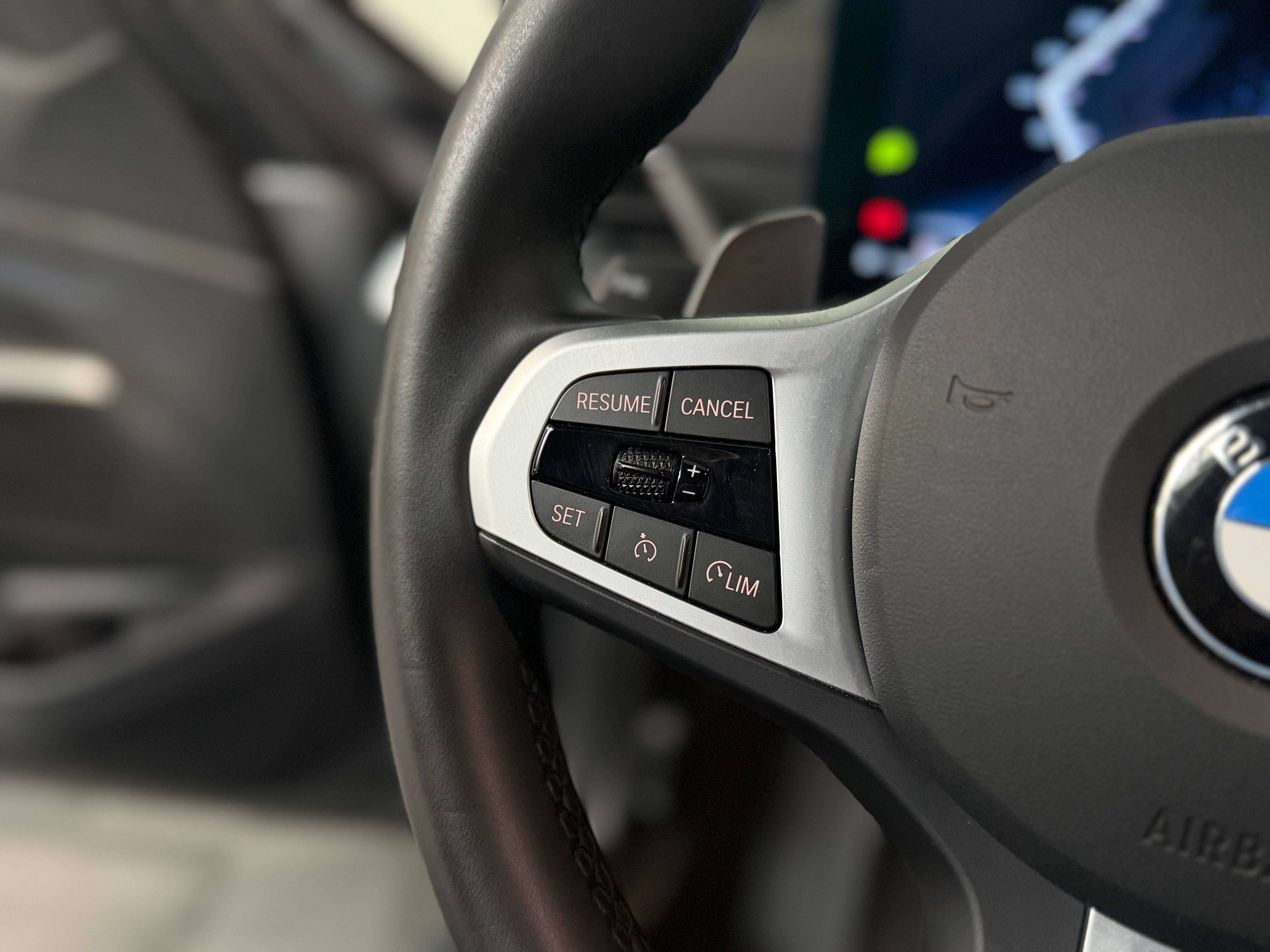 BMW 318 iA, PACK M, Apple Car-Play, Capteurs AV/AR, LED