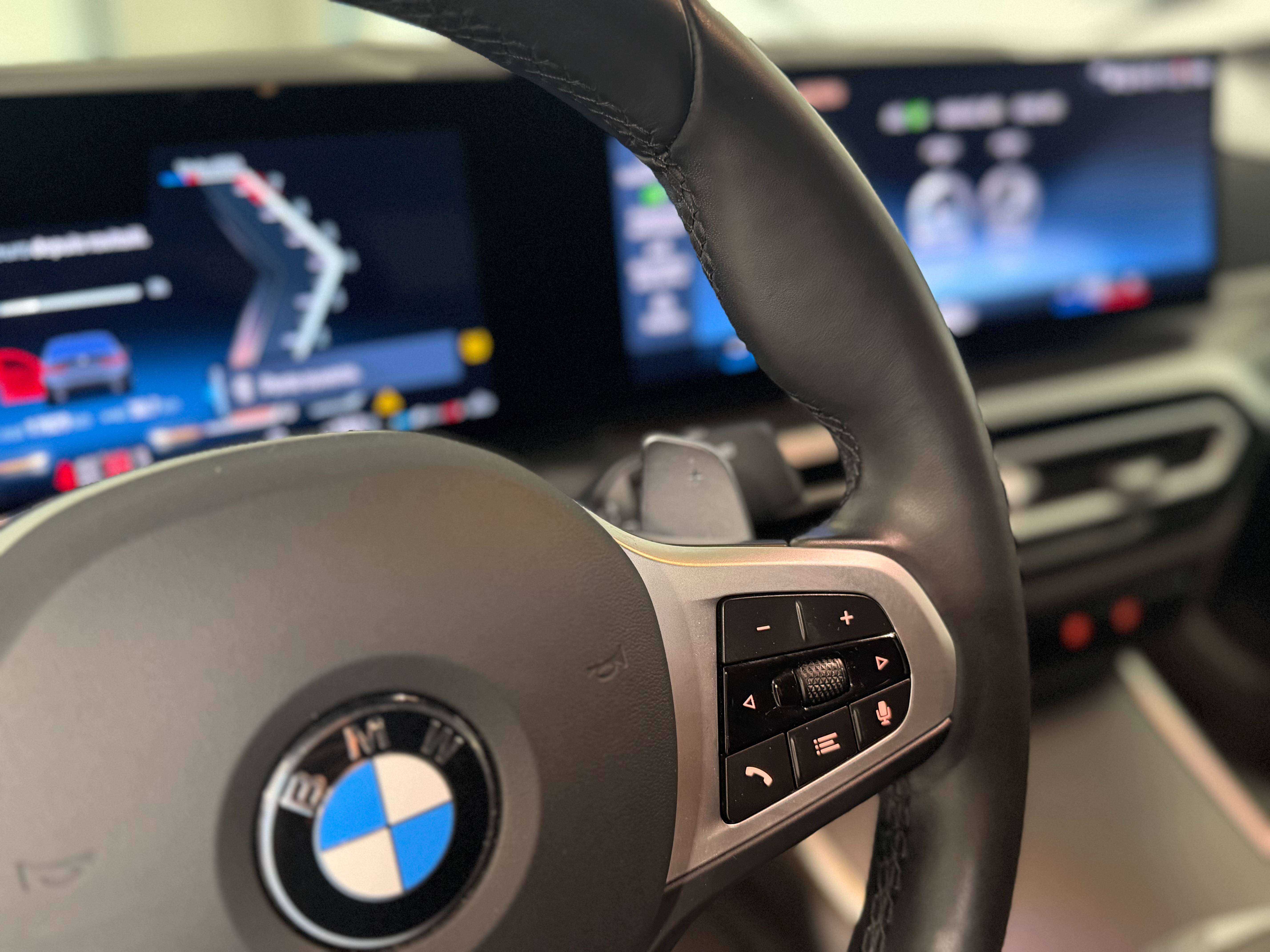 BMW 318 iA, PACK M, Apple Car-Play, Capteurs AV/AR, LED