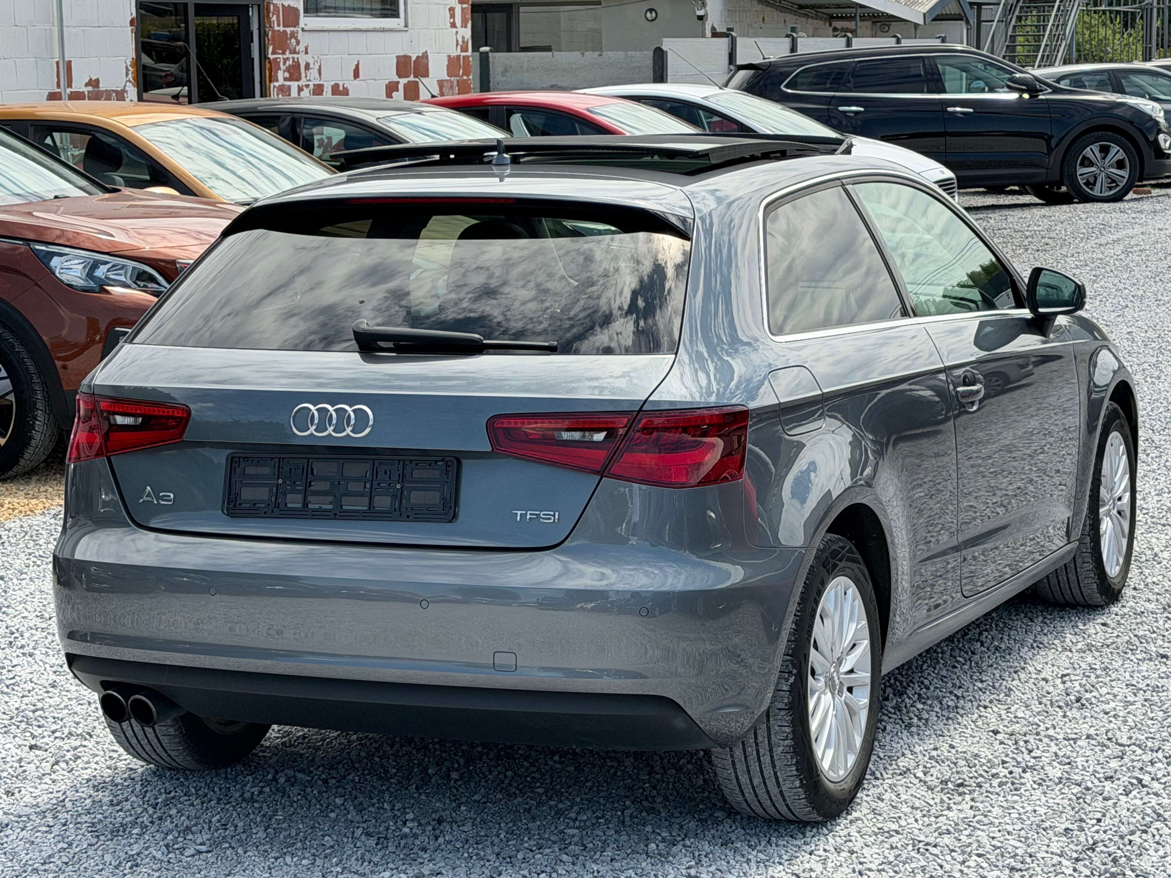 Audi A3 1.4 TFSI - Toit panoramique - Xénon - Cuir - Navi