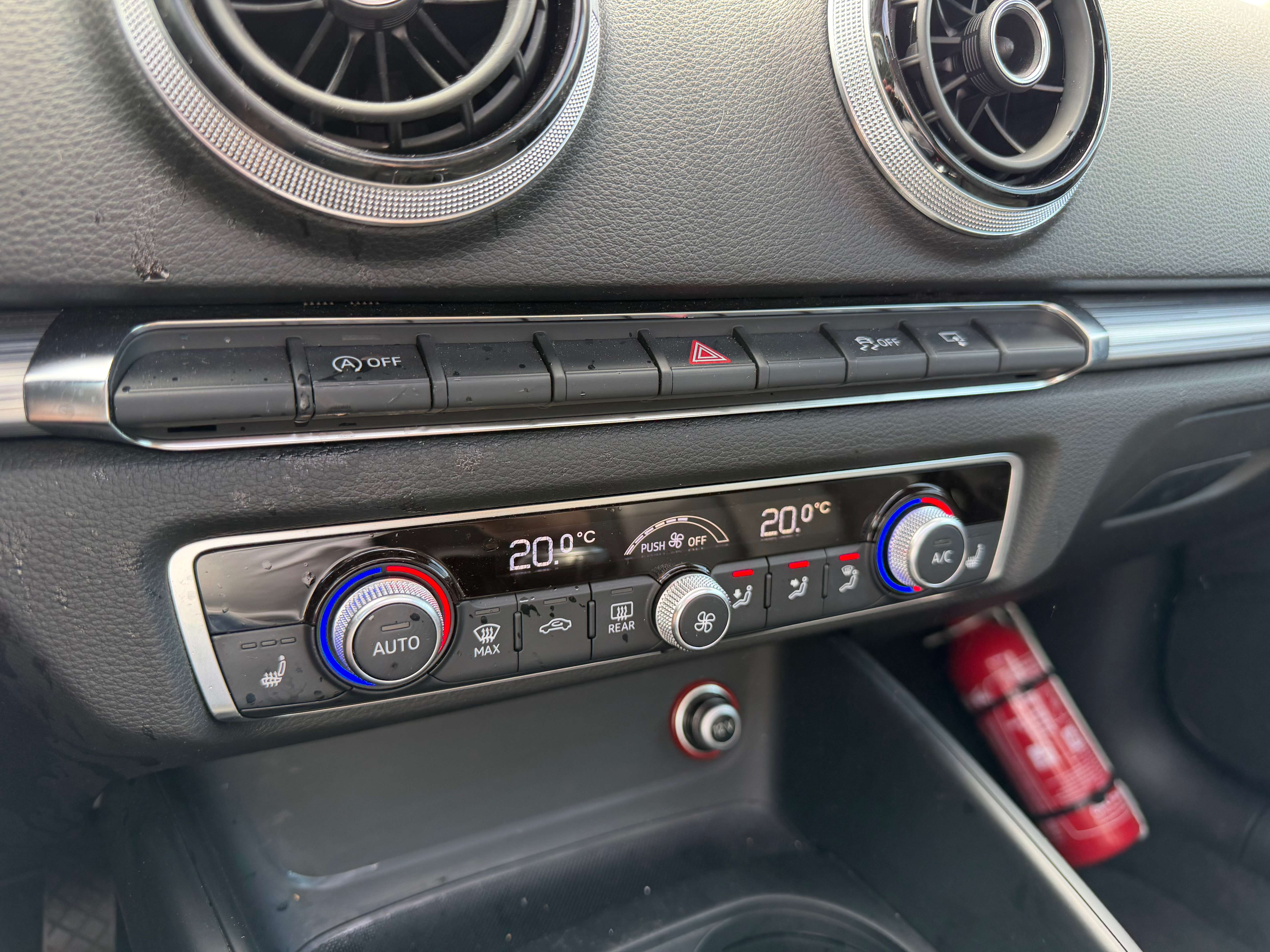 Audi A3 1.4 TFSI - Toit panoramique - Xénon - Cuir - Navi