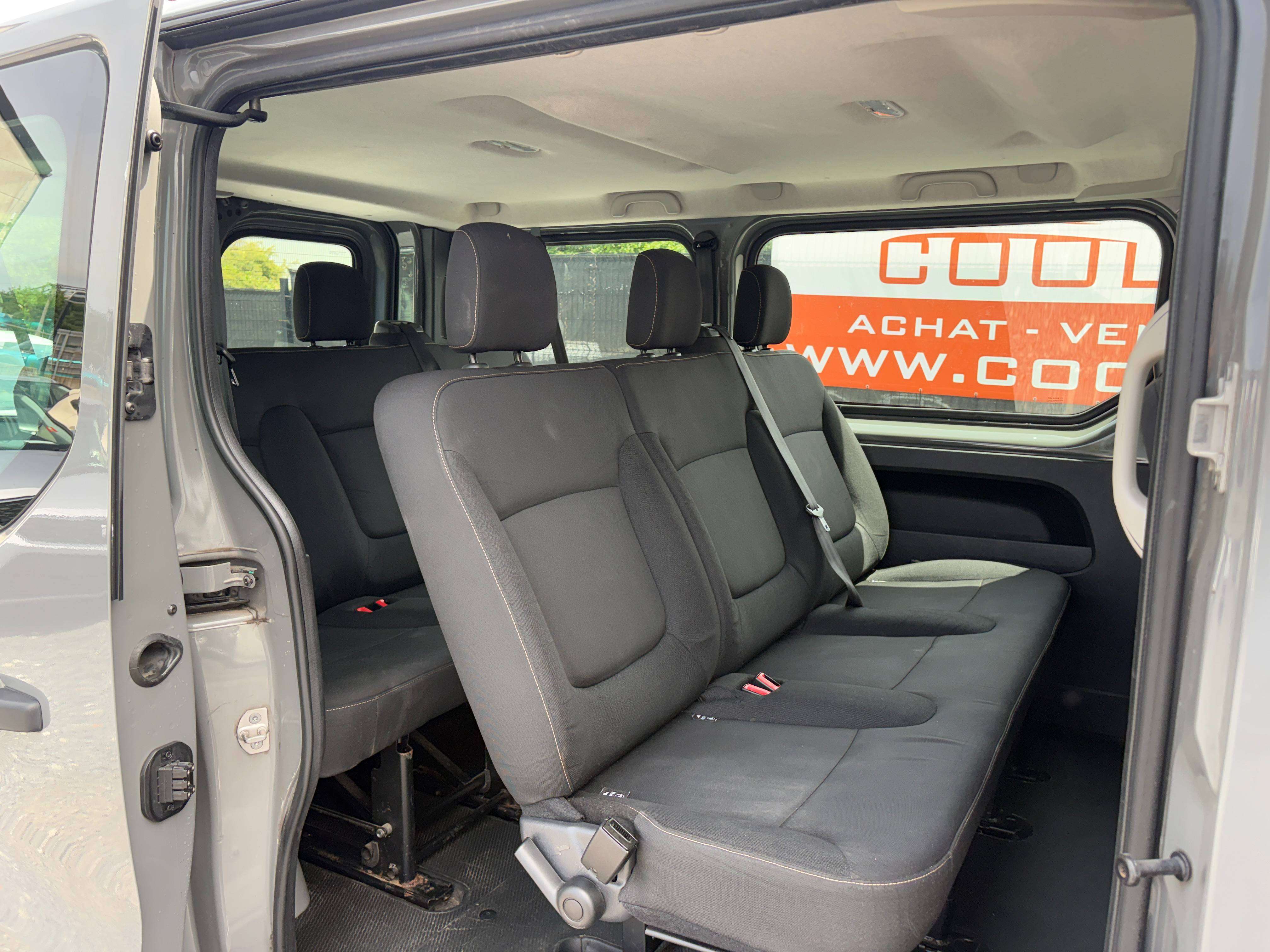 Renault Trafic Passenger 1.6 dCi Energy Twin Turbo Luxe 9PL.