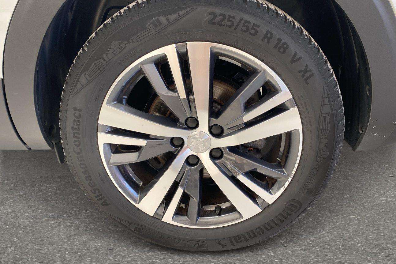 Peugeot 5008 II Allure Pack* GPS Caméra