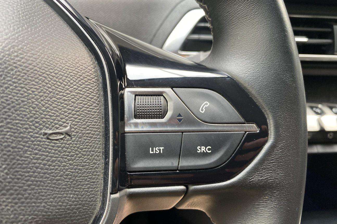 Peugeot 5008 II Allure Pack* GPS Caméra