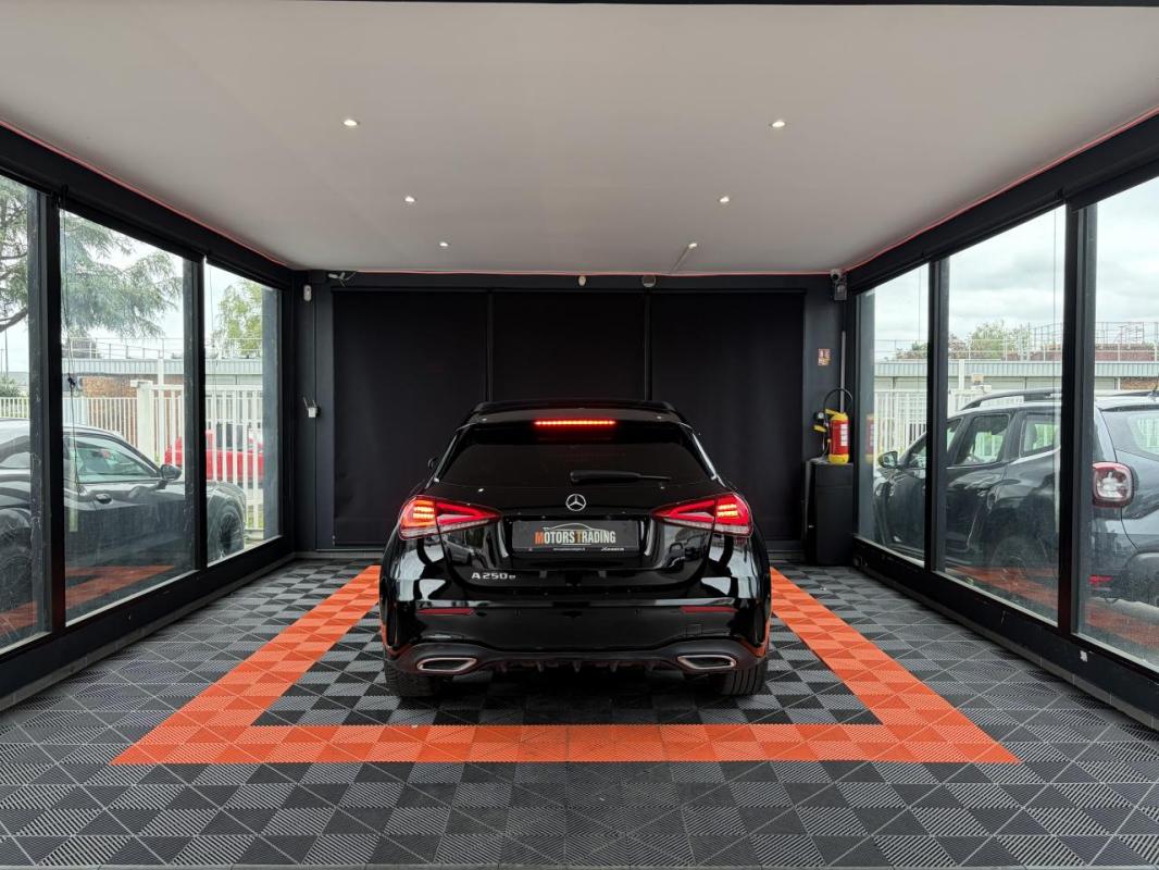 Mercedes-Benz Classe A 250 e - BV 8G-DCT BERLINE 5P BM 177 AMG Line PHASE 1