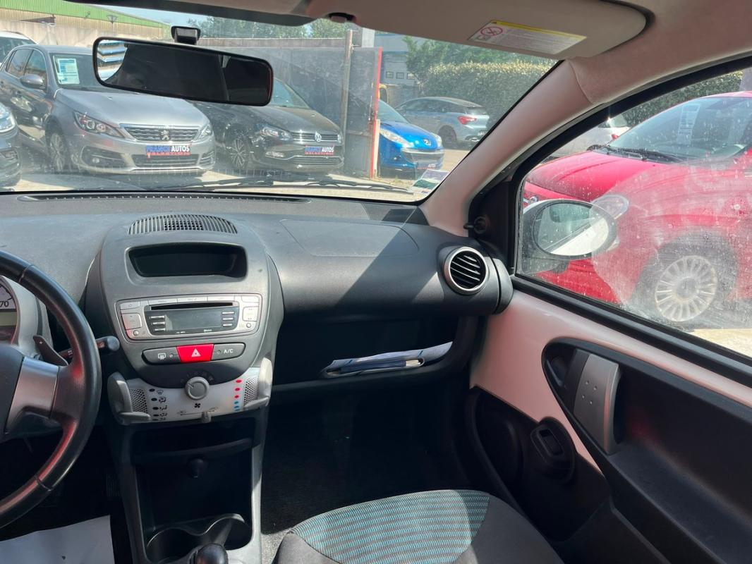 Peugeot 107 1.0i 68 CH BOITE AUTOMATIQUE 5 PORTES – ENTIÈREMENT RÉVISÉE & GARANTIE 12 MOIS