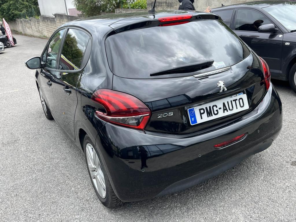 Peugeot 208 1.2i PureTech 12V S&S - 82 BERLINE Signature PHASE 2