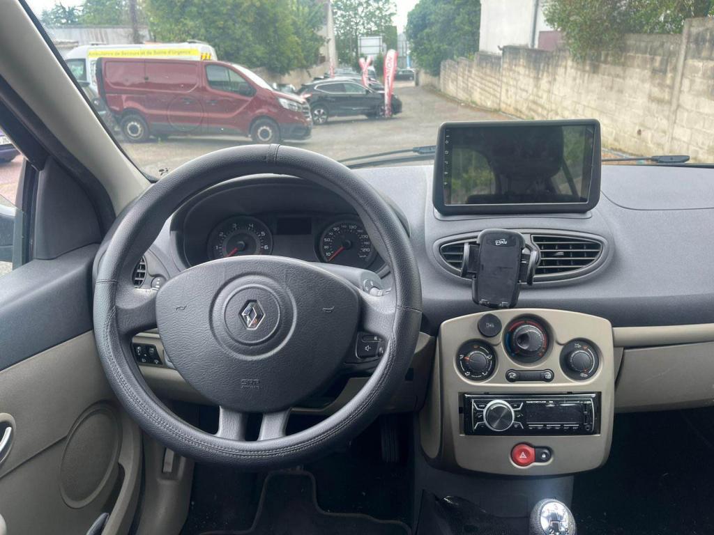 Renault Clio 1.2i 16V - 75 III BERLINE Authentique PHASE 1