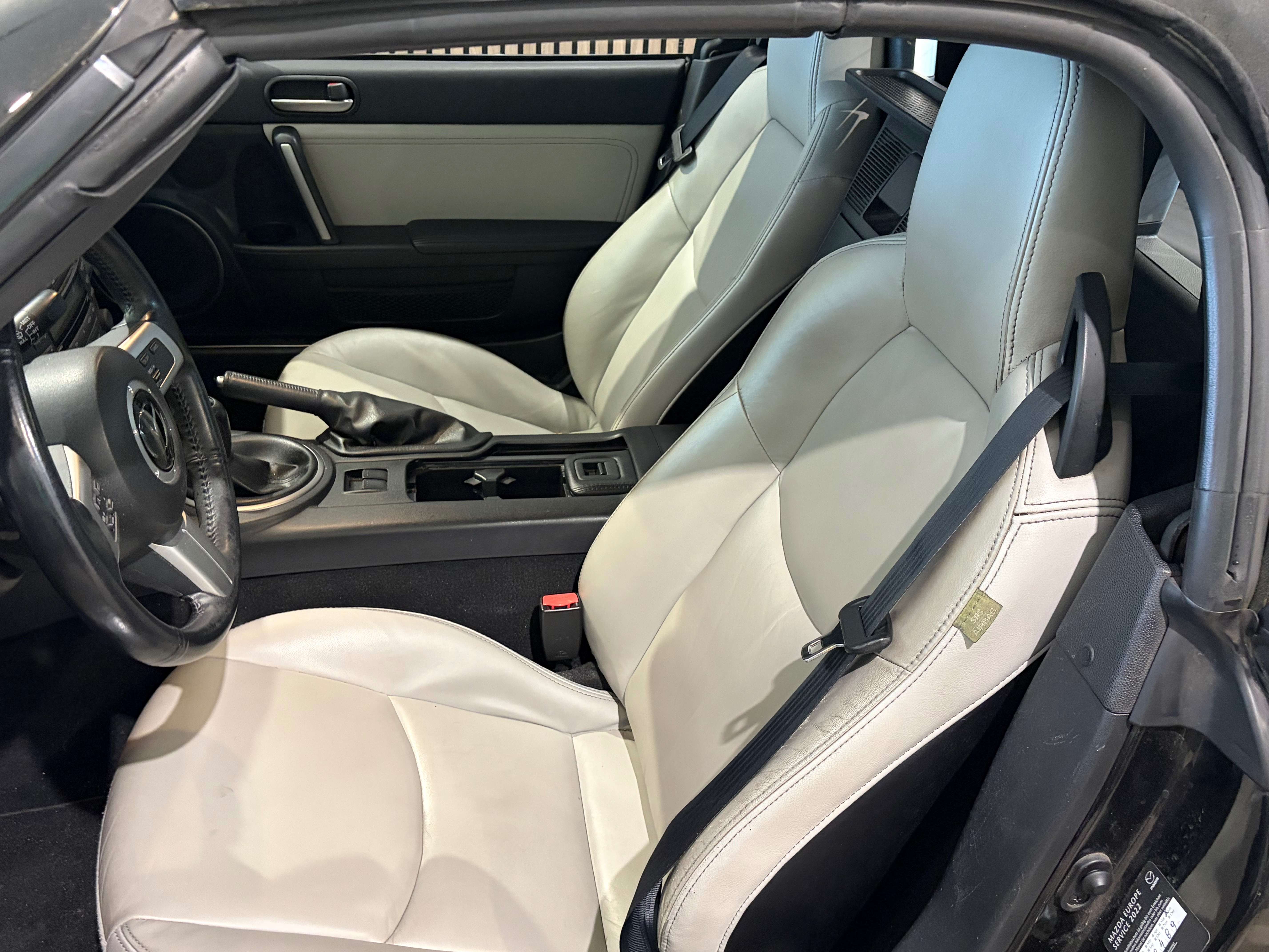 Mazda MX-5 MX-5 1.8i Active   Technic