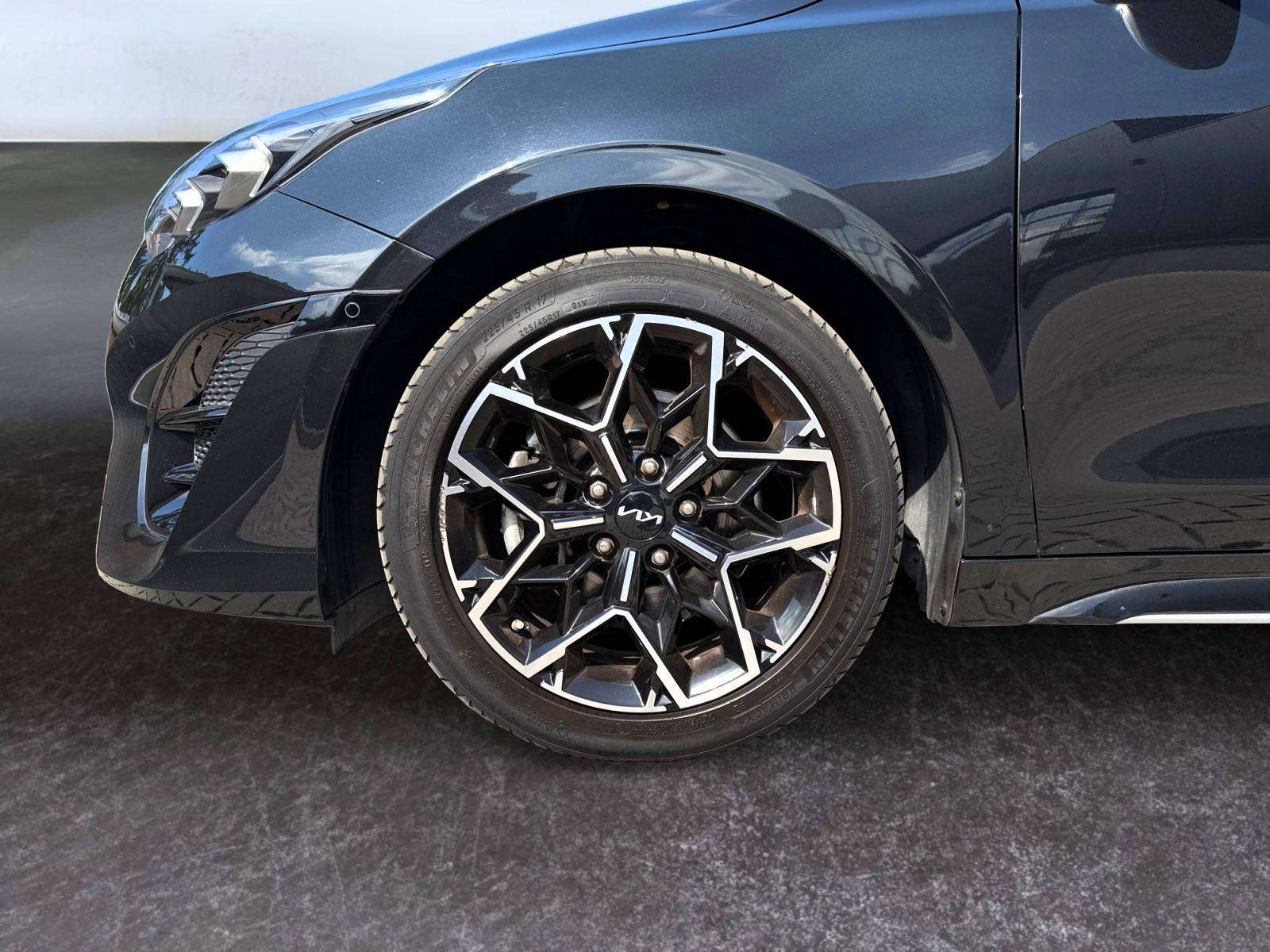 Kia ProCeed / pro_cee'd 1.5*T-GDi*159PK*GT-Line*Panoroof*Carplay*Navigatie*AndroidAuto*Garantie