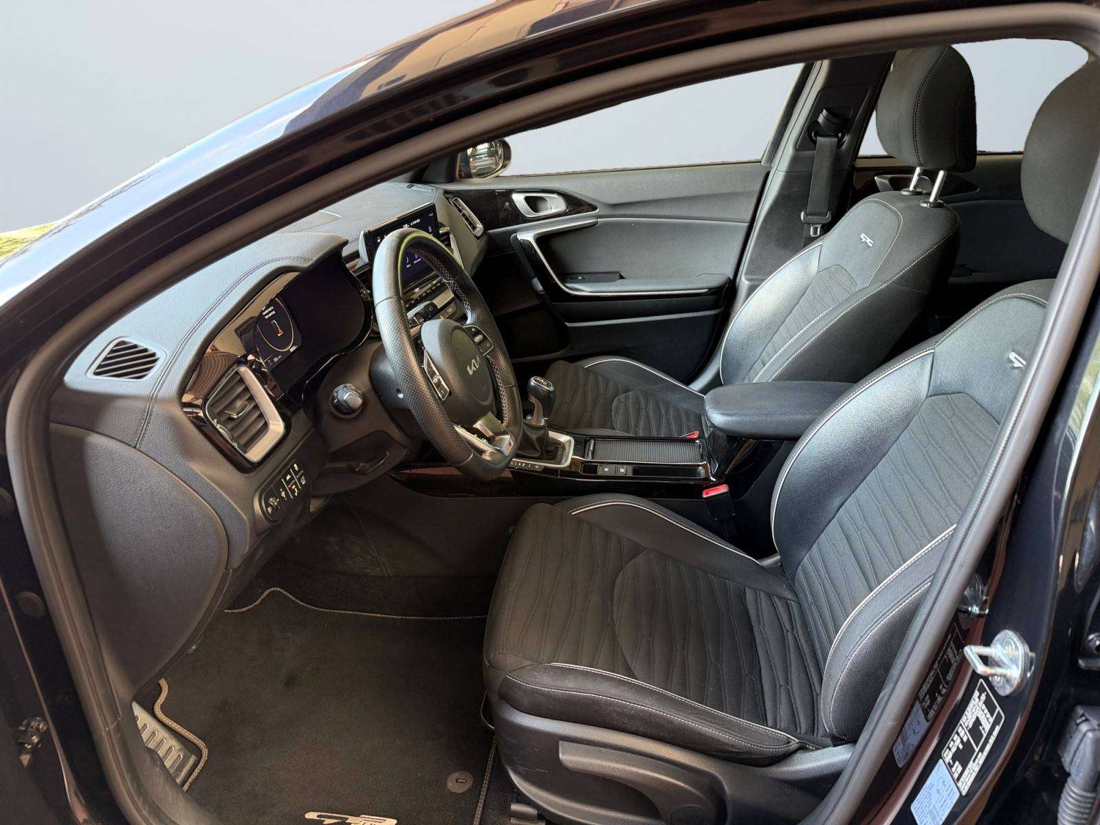 Kia ProCeed / pro_cee'd 1.5*T-GDi*159PK*GT-Line*Panoroof*Carplay*Navigatie*AndroidAuto*Garantie