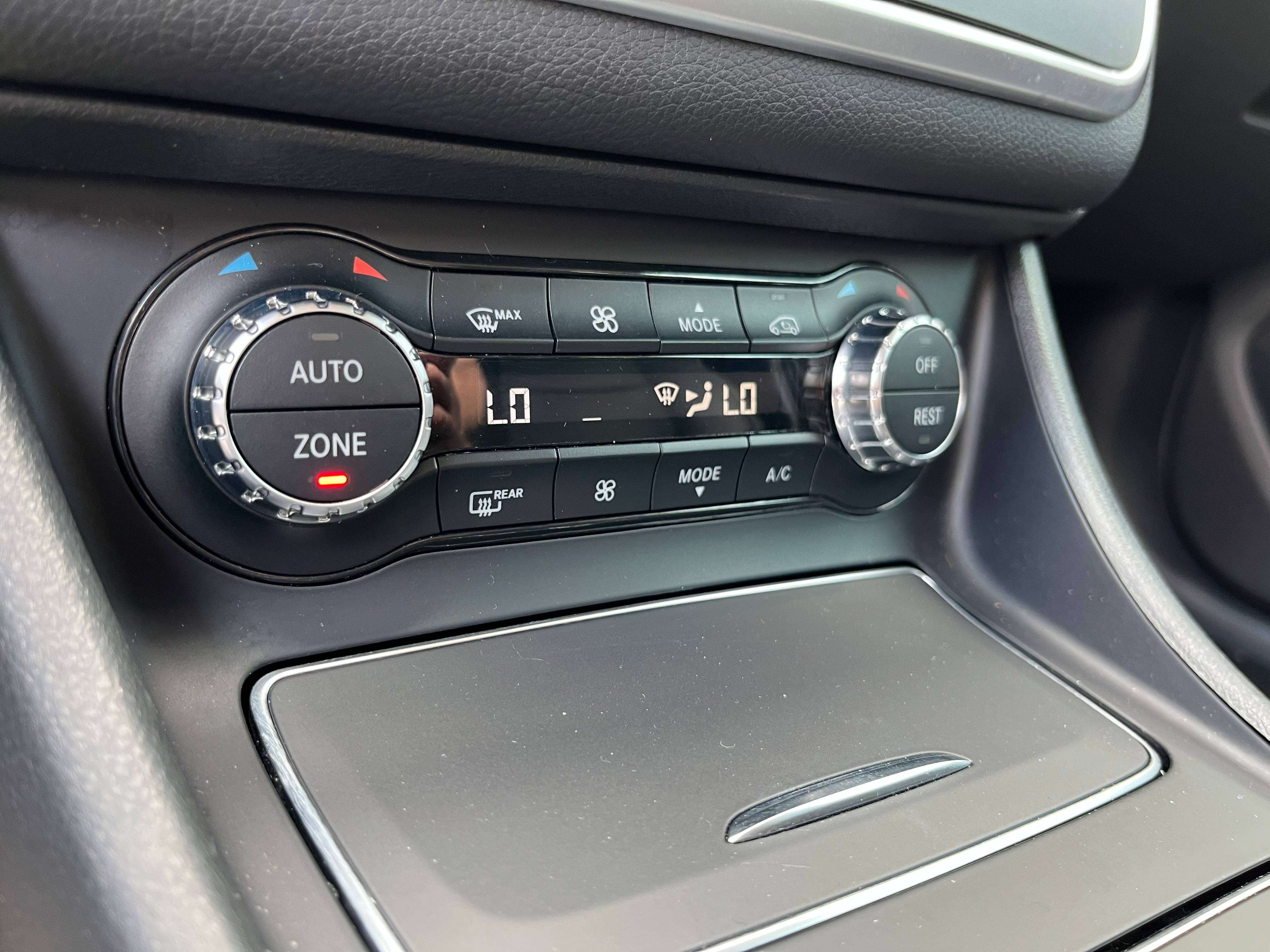 Mercedes-Benz GLA 180 GLA 180 (EU6.2)